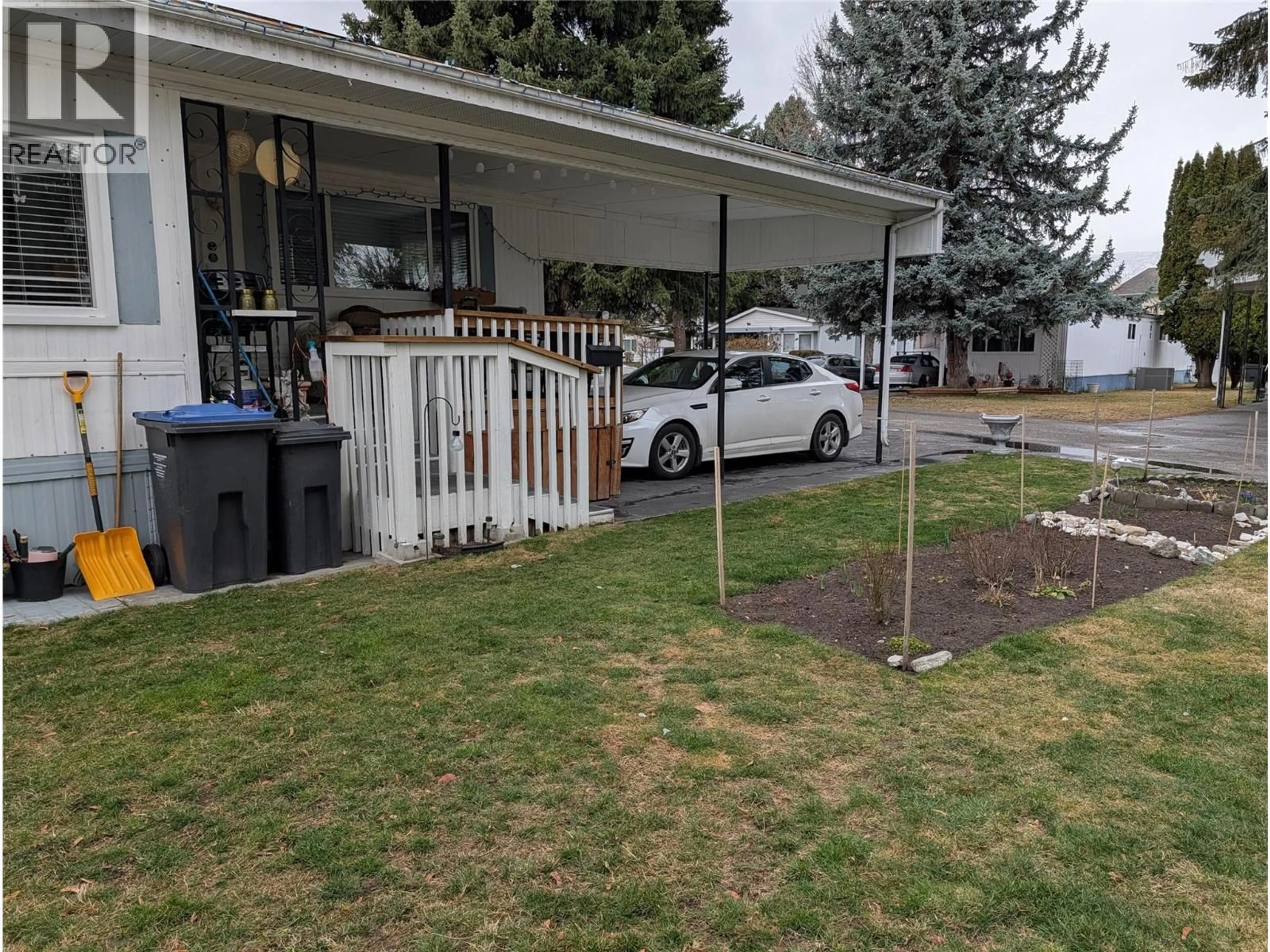 Unknown for 101 - 3535 CASORSO ROAD, Kelowna British Columbia V1W3E1