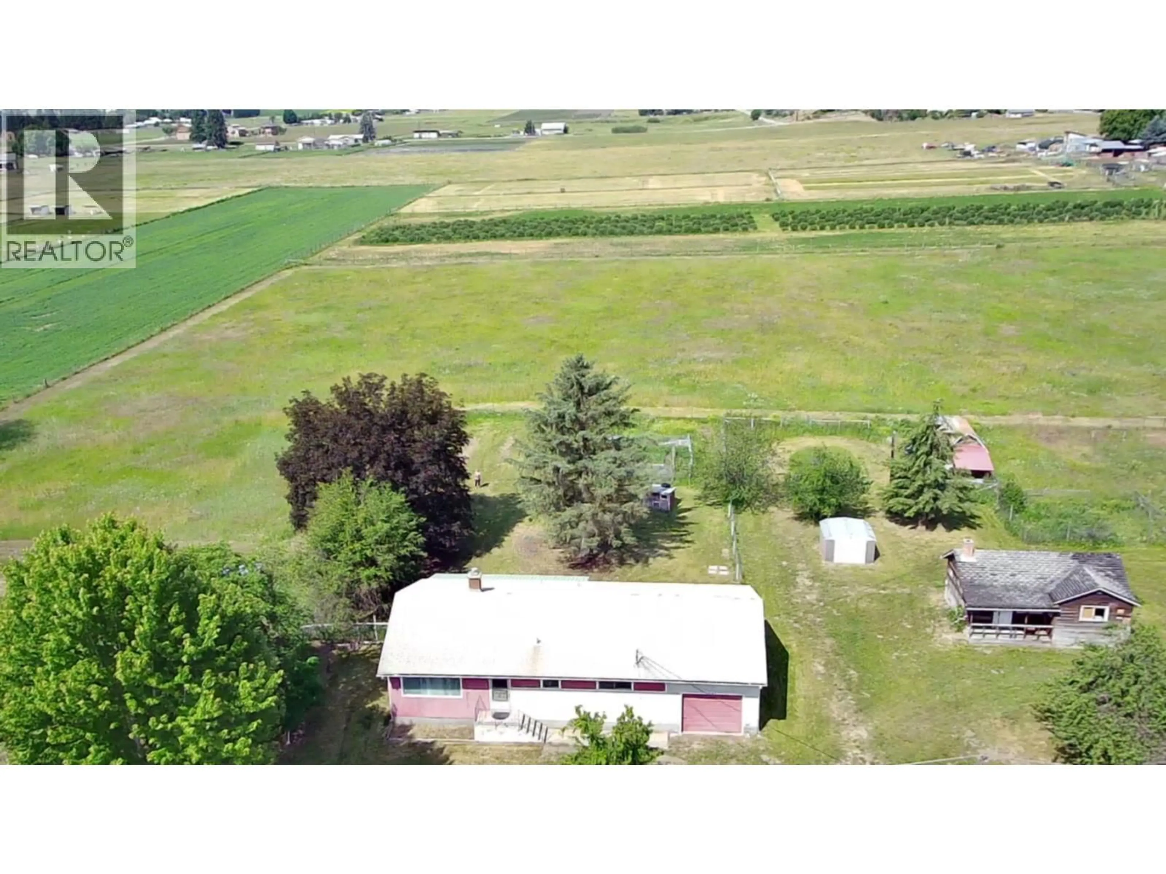 A pic from outside/outdoor area/front of a property/back of a property/a pic from drone, unknown for 6045 TOWER ROAD, Grand Forks British Columbia V0H1H5
