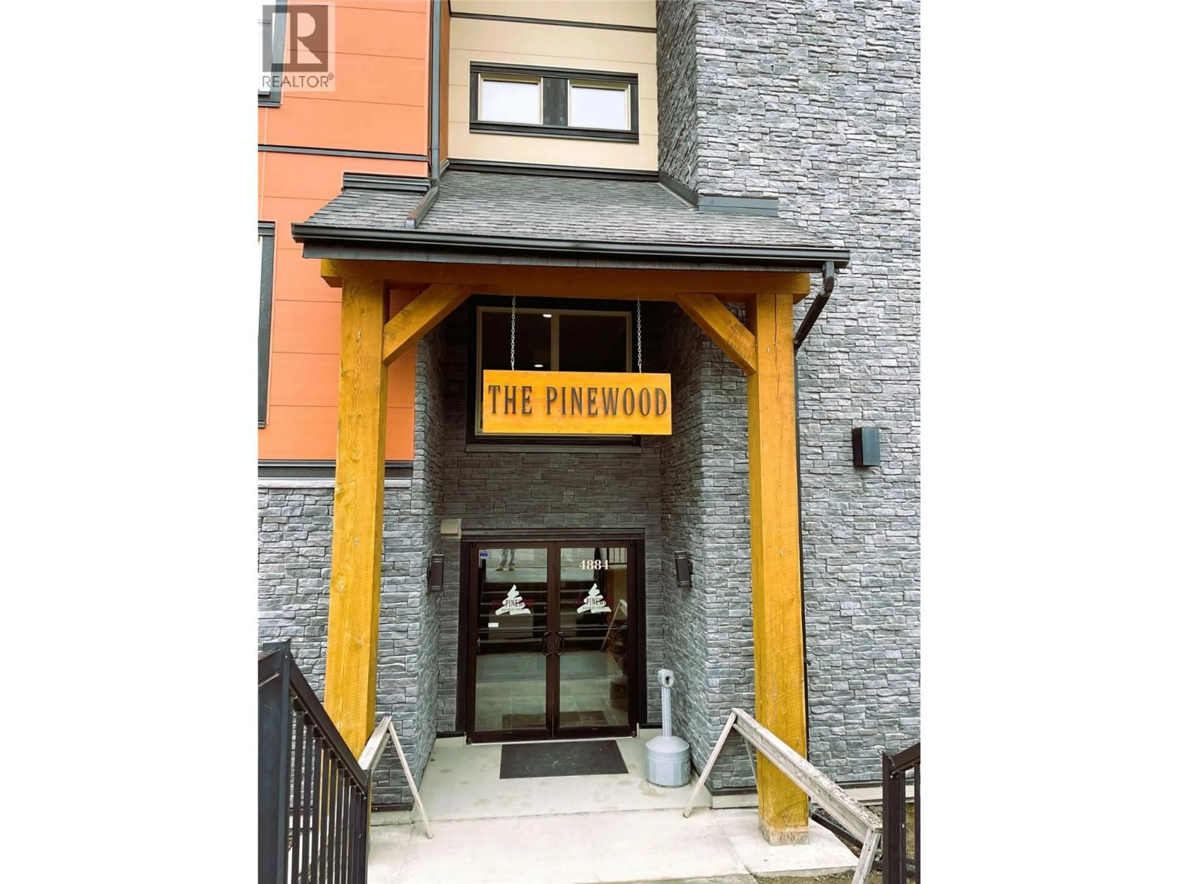 Unknown for 407 - 4884 STANLEY STREET, Radium Hot Springs British Columbia V0A1M0