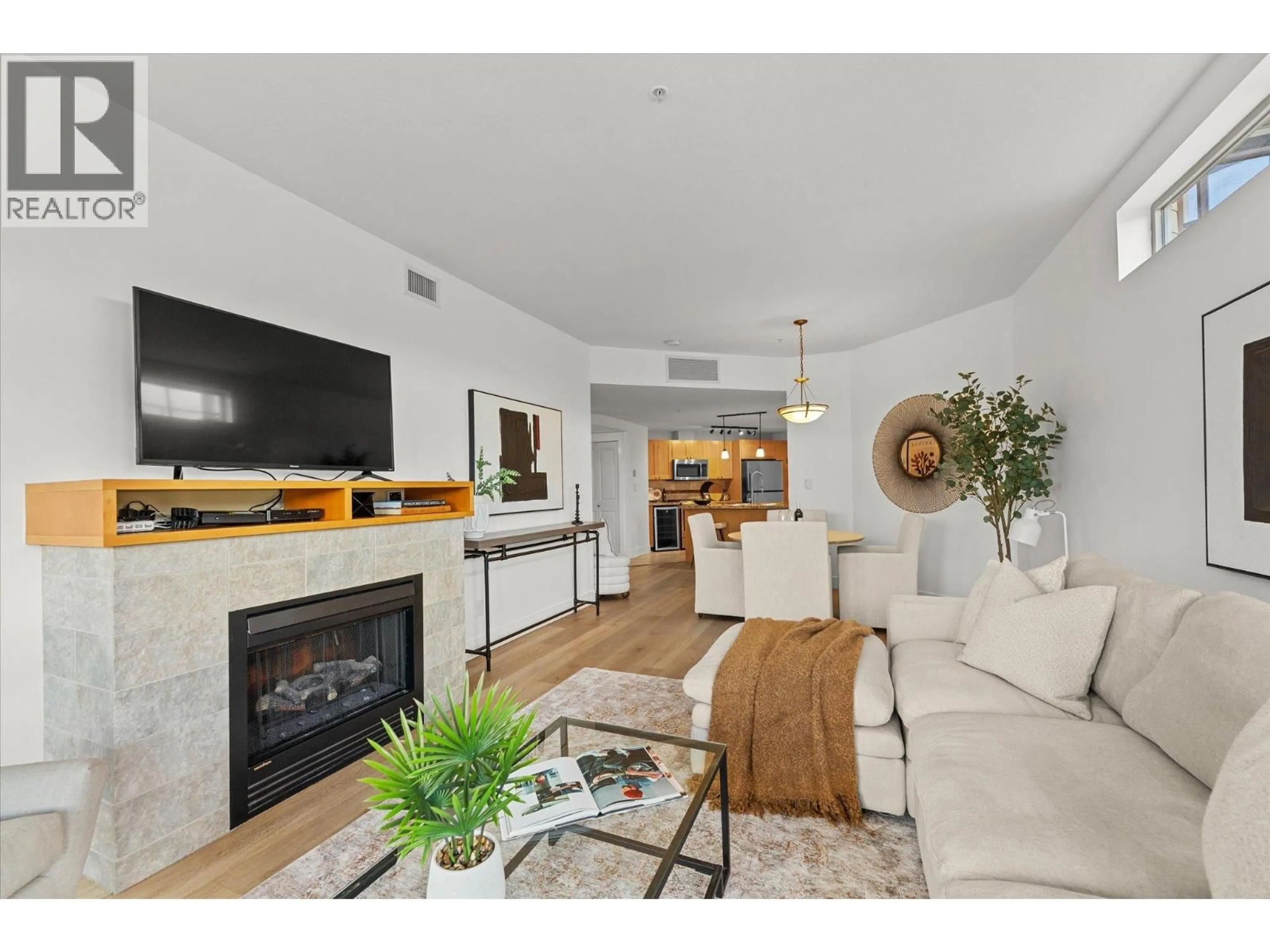 Living room with furniture, unknown for 305 - 4205 GELLATLY ROAD, West Kelowna British Columbia V4T2K2