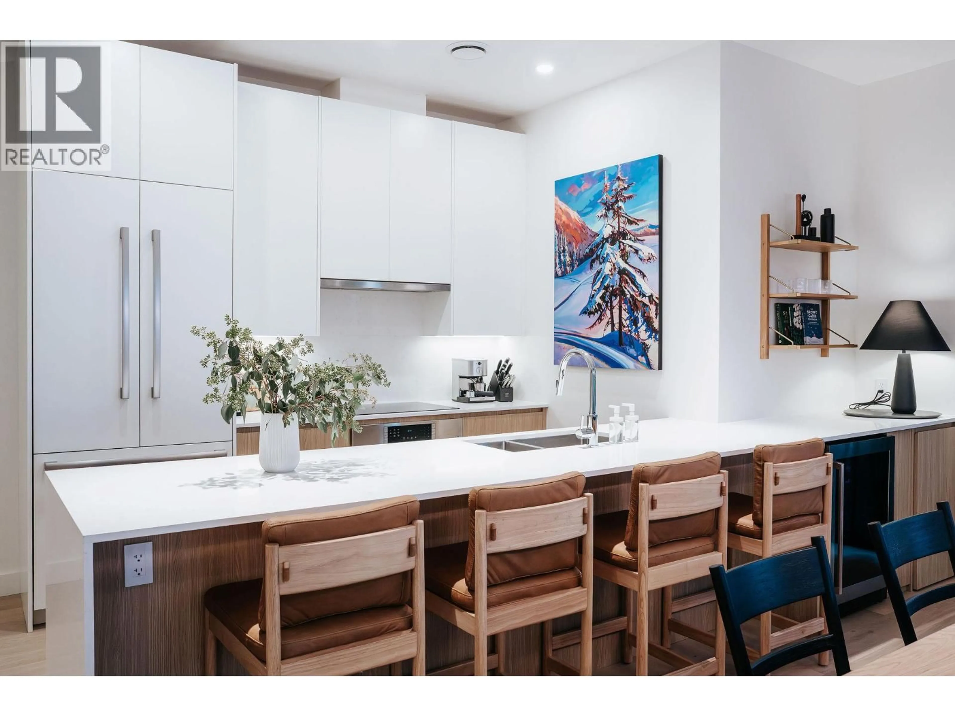 Contemporary kitchen, unknown for 2501 - 1702 COURSIER AVENUE, Revelstoke British Columbia V0E2S1