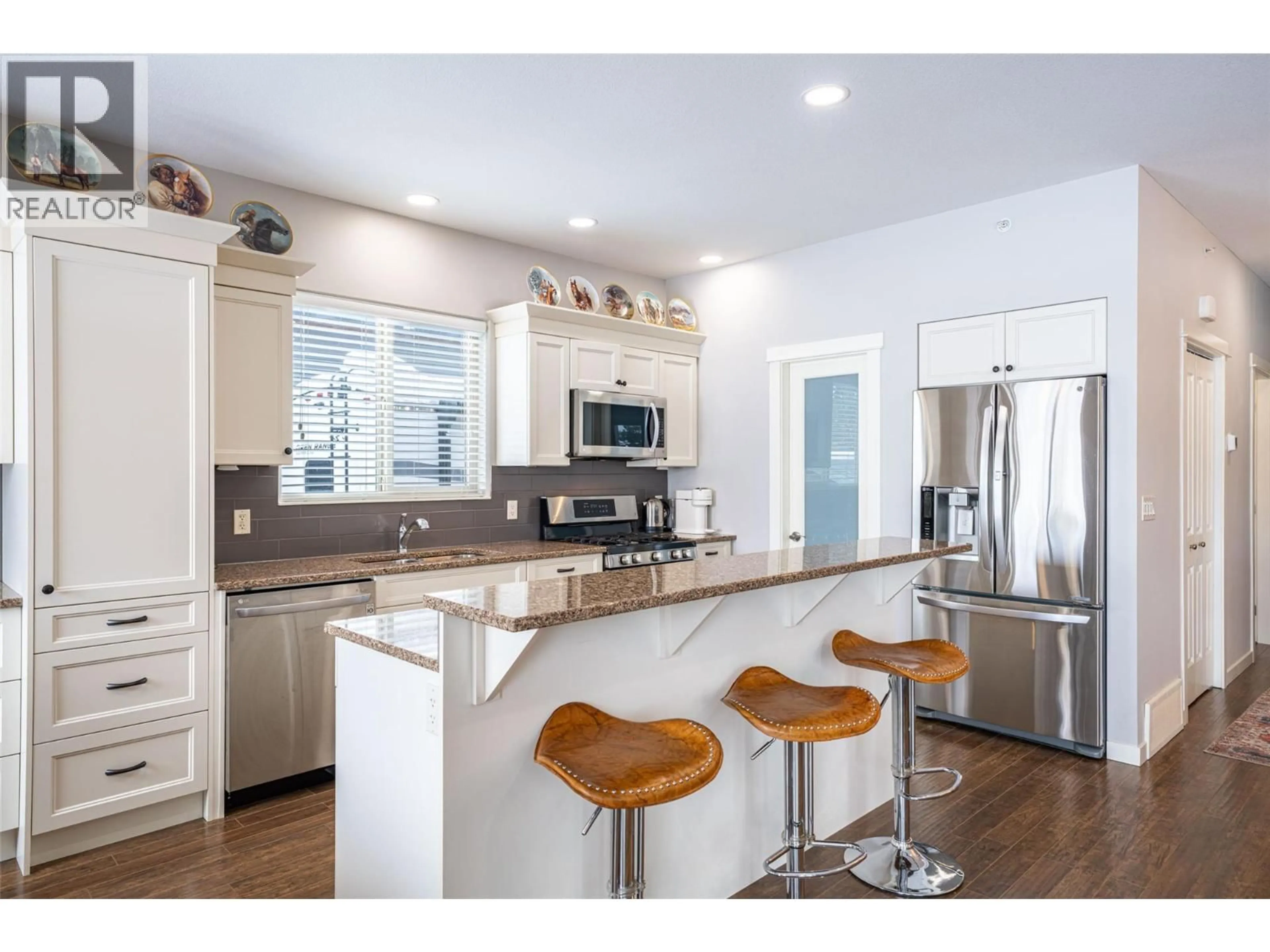 Open concept kitchen, unknown for 27 - 2444 YORK AVENUE, Armstrong British Columbia V4Y0Y3