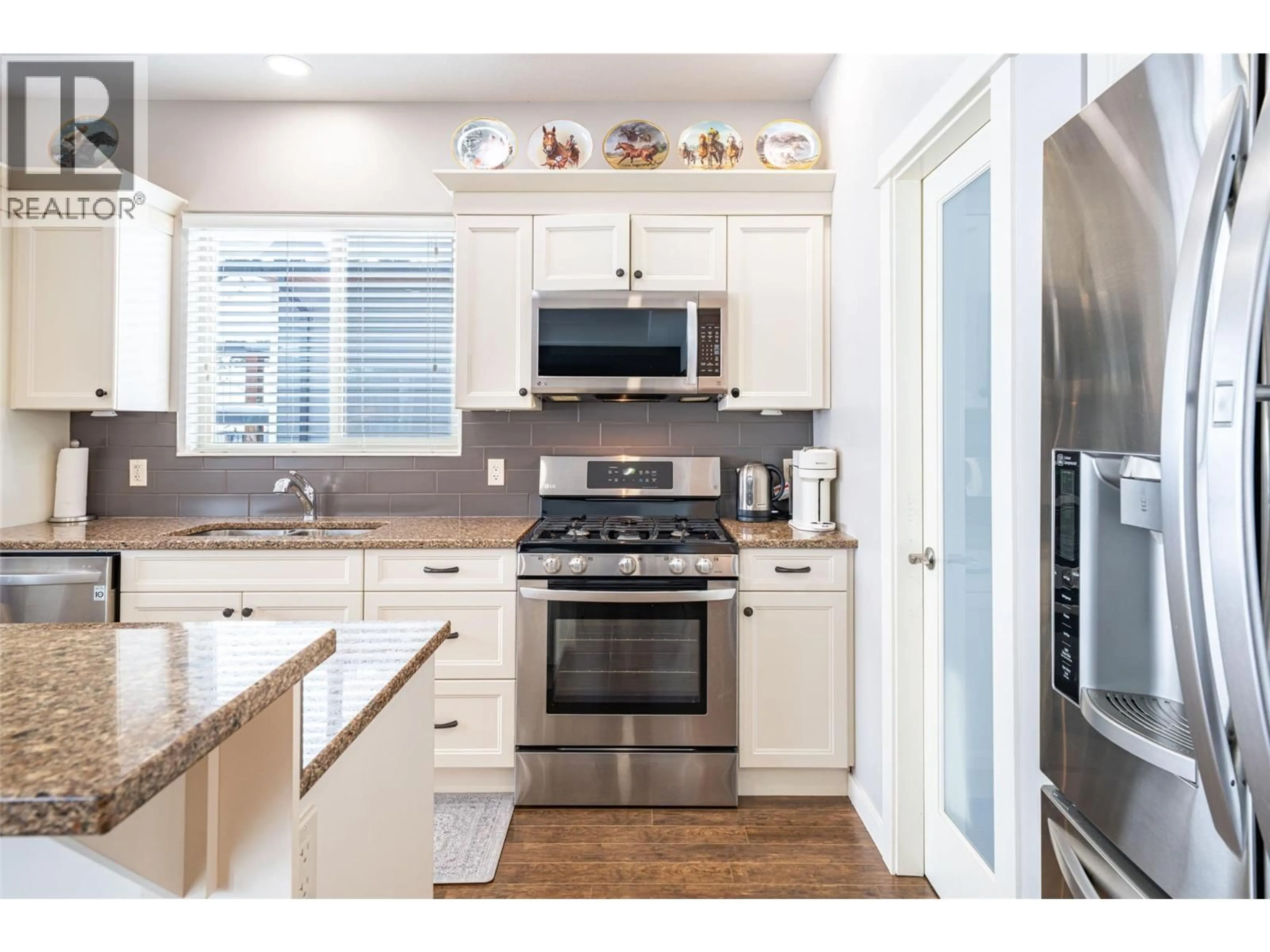 Open concept kitchen, unknown for 27 - 2444 YORK AVENUE, Armstrong British Columbia V4Y0Y3