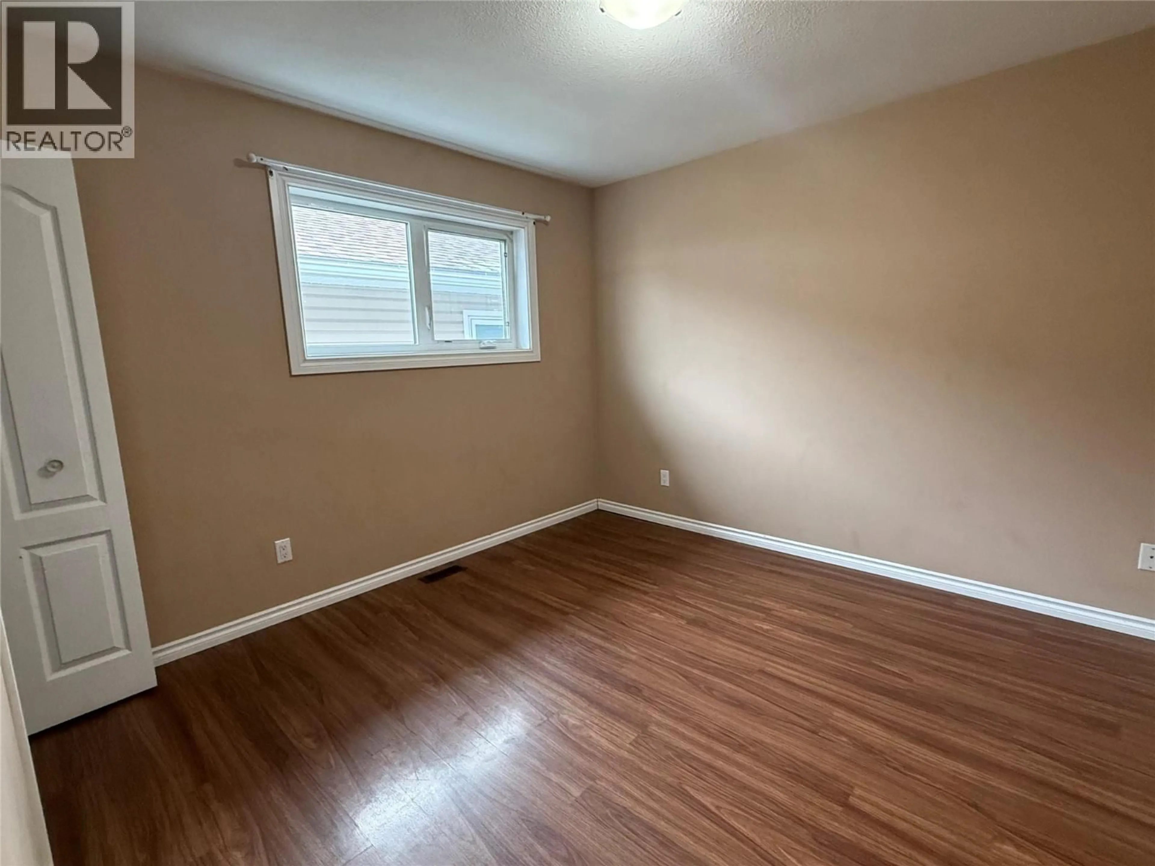 A pic of a room for 803 88 AVENUE, Dawson Creek British Columbia V1G0A8