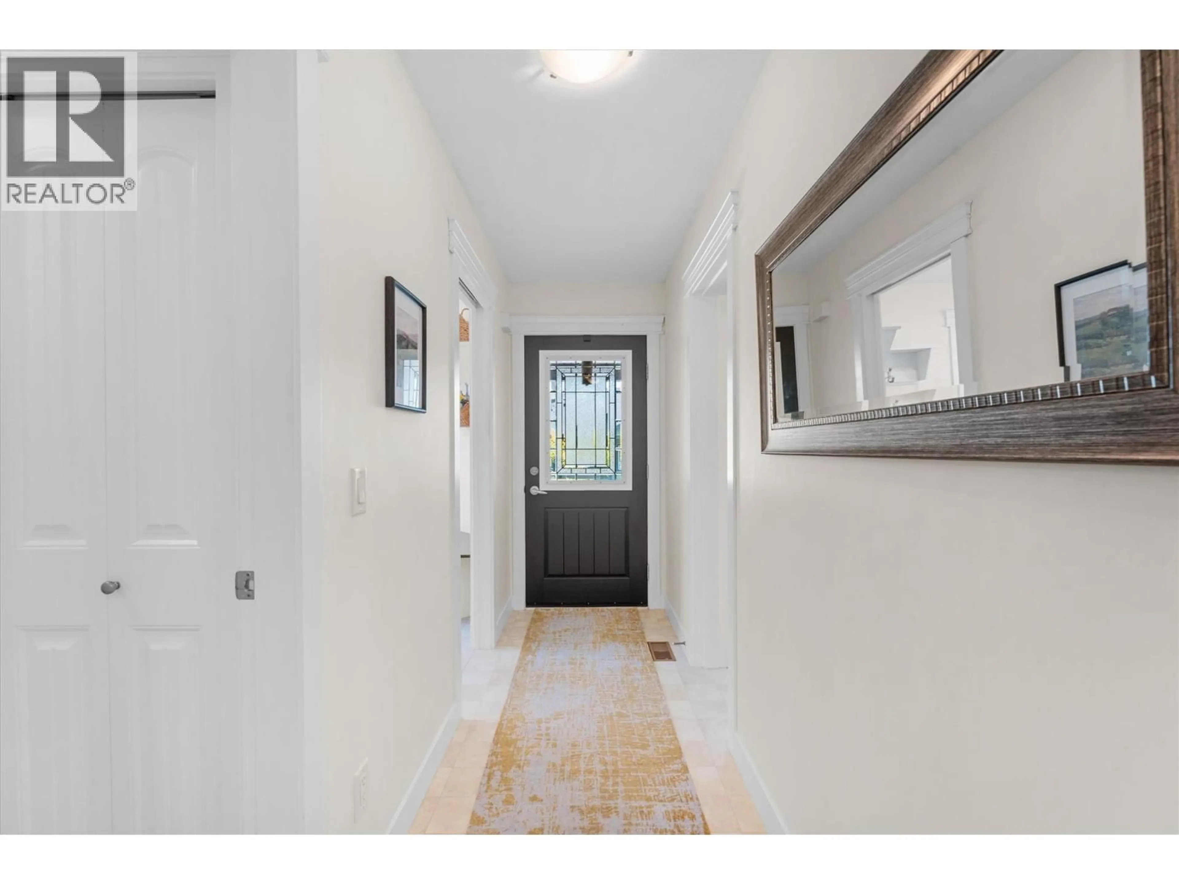 Indoor entryway for 3340 MIMOSA DRIVE, West Kelowna British Columbia V4T3A5