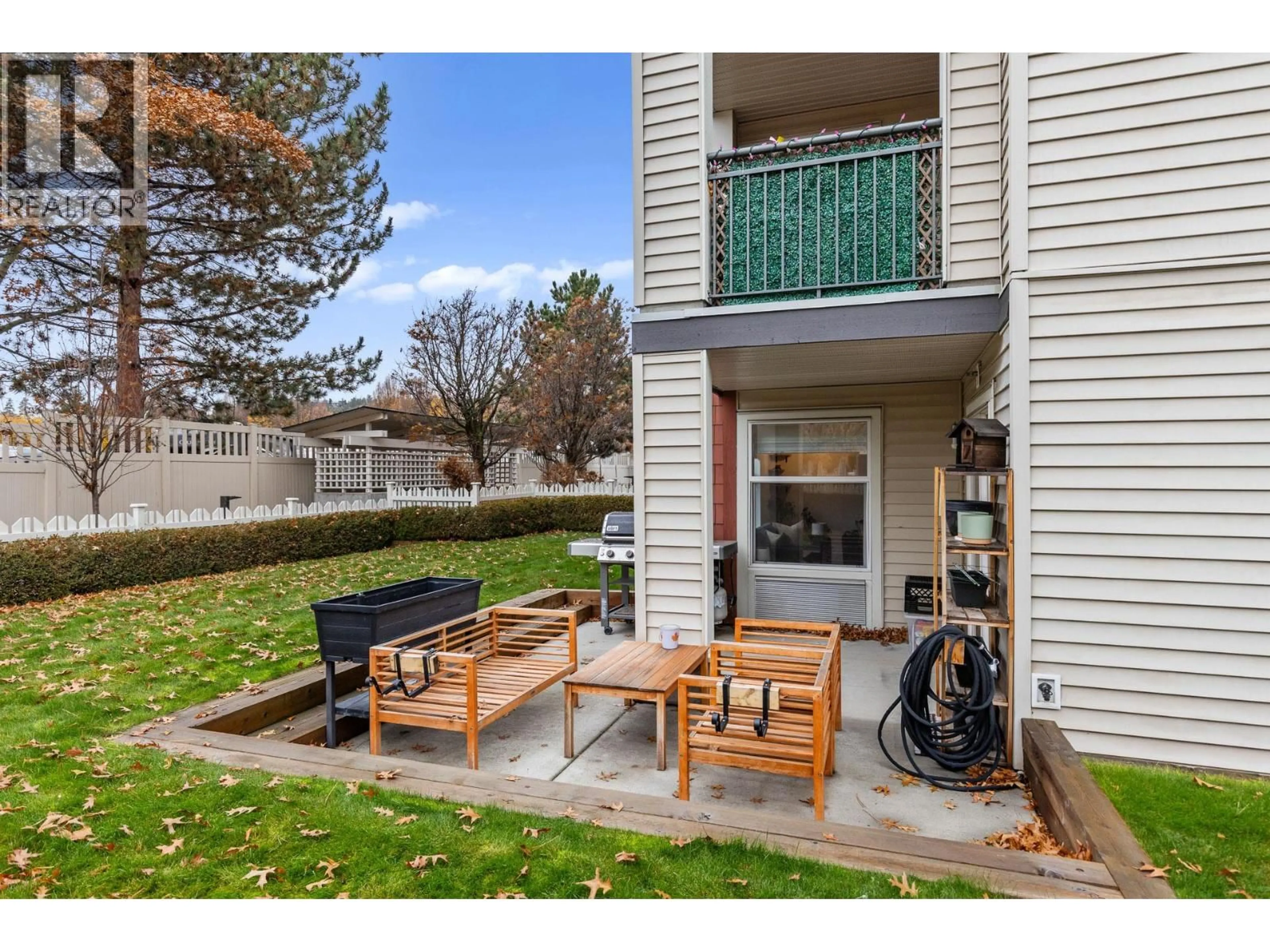 Patio, water/lake/river/ocean view for 115 - 555 YATES ROAD, Kelowna British Columbia V1V2V2