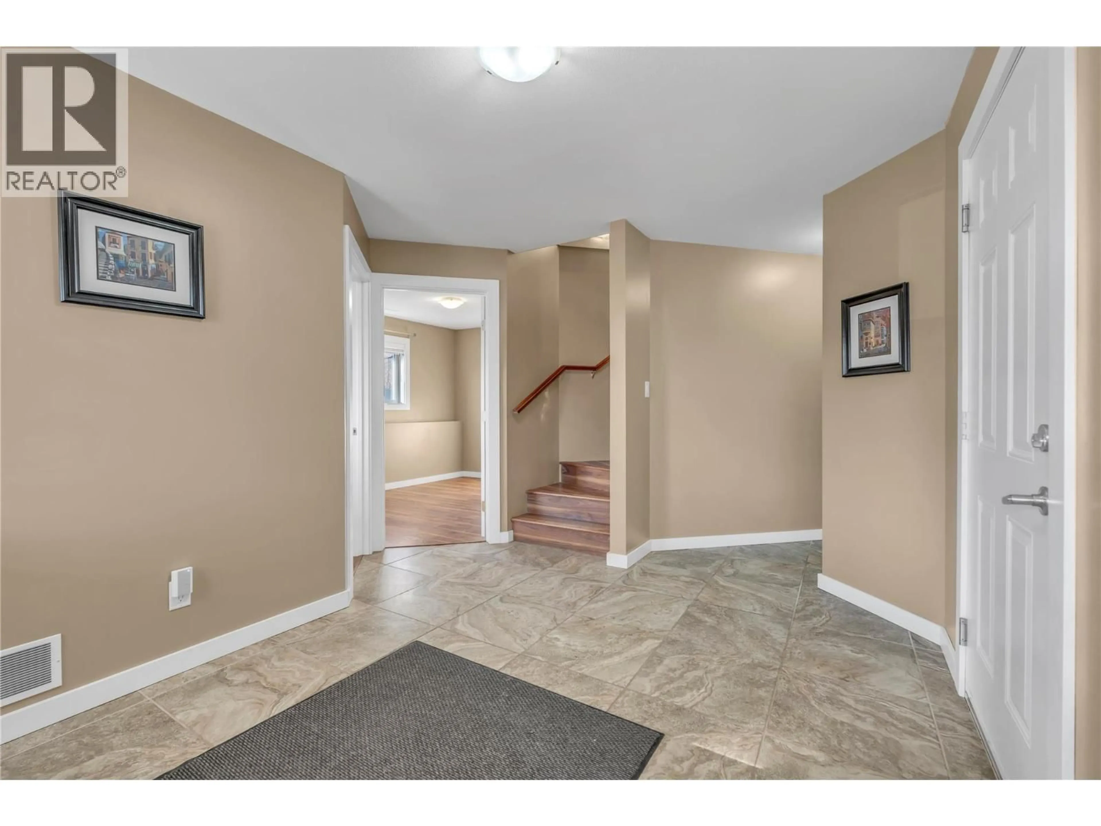 Indoor entryway for 216 WESTRIDGE COURT, Princeton British Columbia V0X1W0