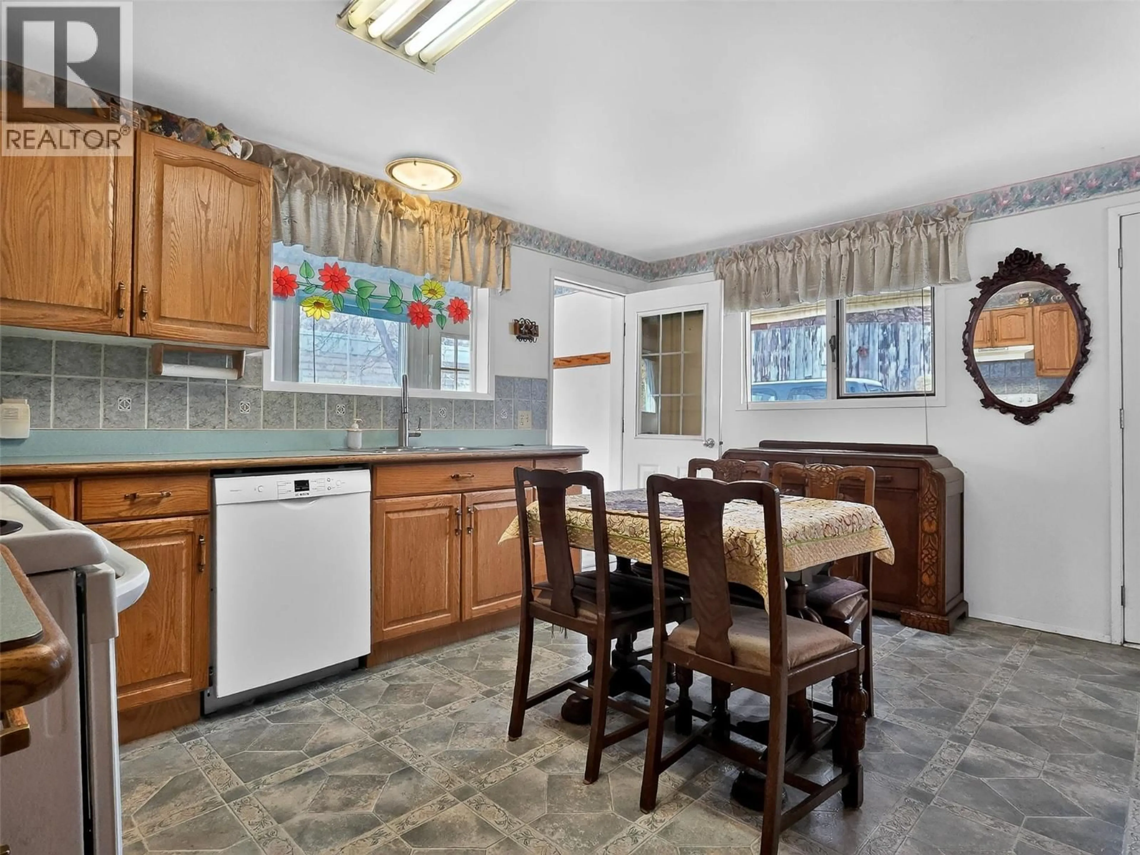 Standard kitchen, ceramic/tile floor for 124 97C HIGHWAY, Ashcroft British Columbia V0K1A0
