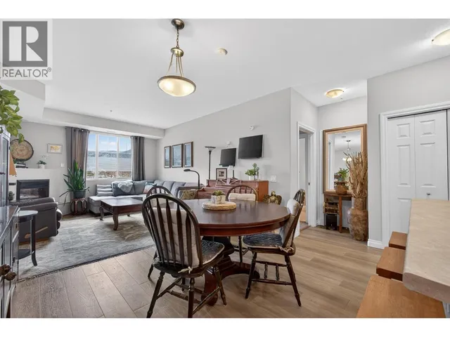 109B - 921 SPILLWAY STREET, Oliver 5