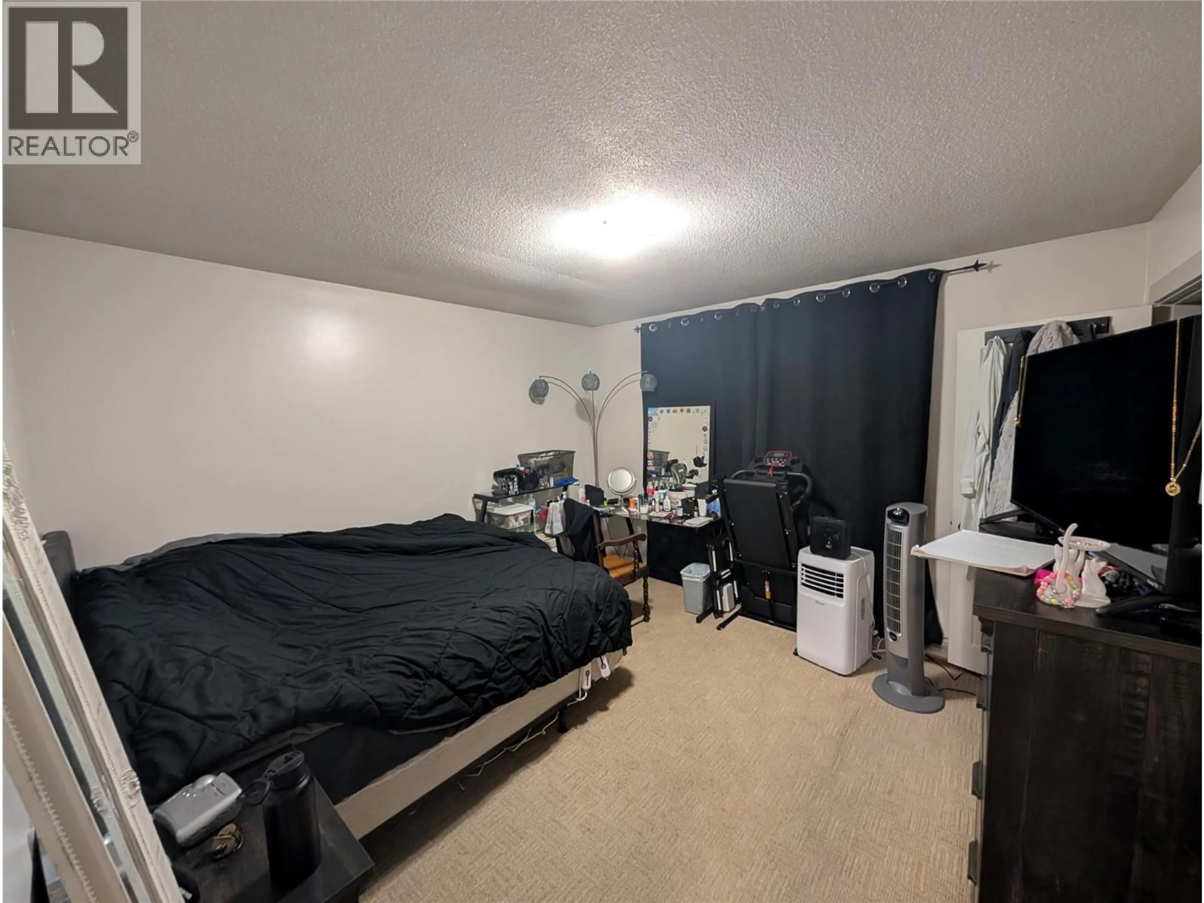 A pic of a room for C - 4010 PLEASANT VALLEY ROAD, Vernon British Columbia V1T4M2