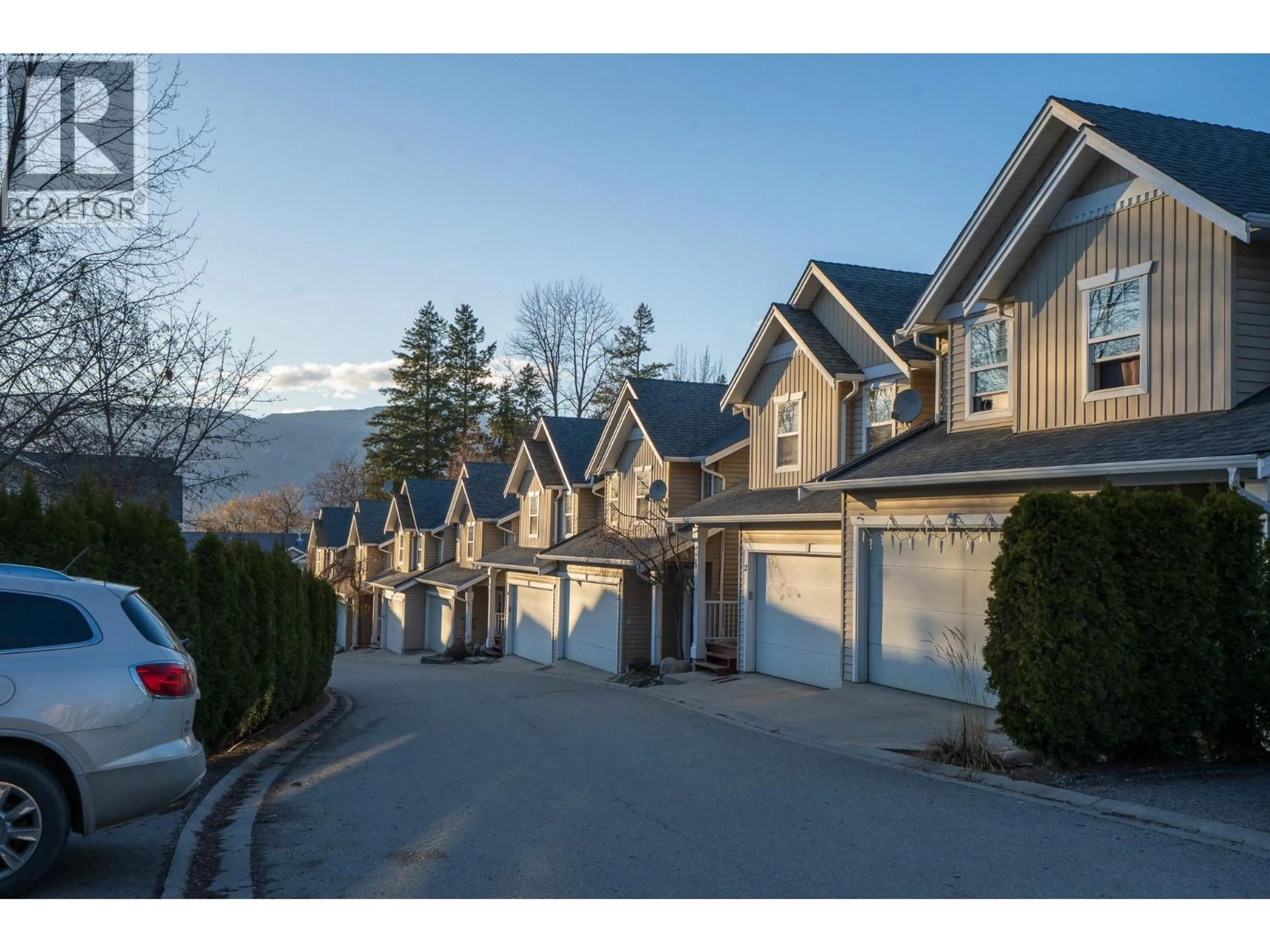 Unknown for 3 - 671 24 STREET NORTHEAST, Salmon Arm British Columbia V1E3P7