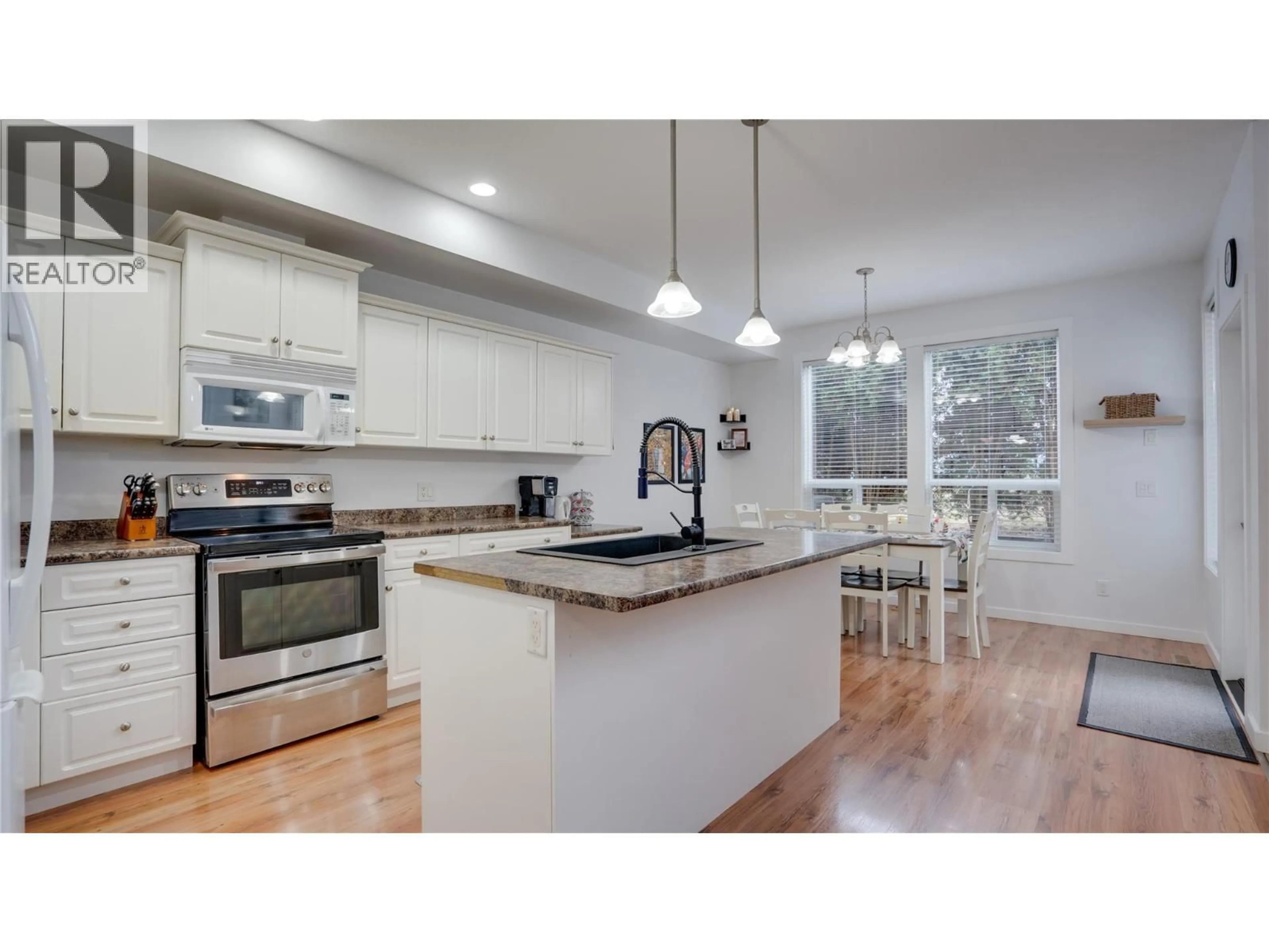 Unknown for 3 - 671 24 STREET NORTHEAST, Salmon Arm British Columbia V1E3P7