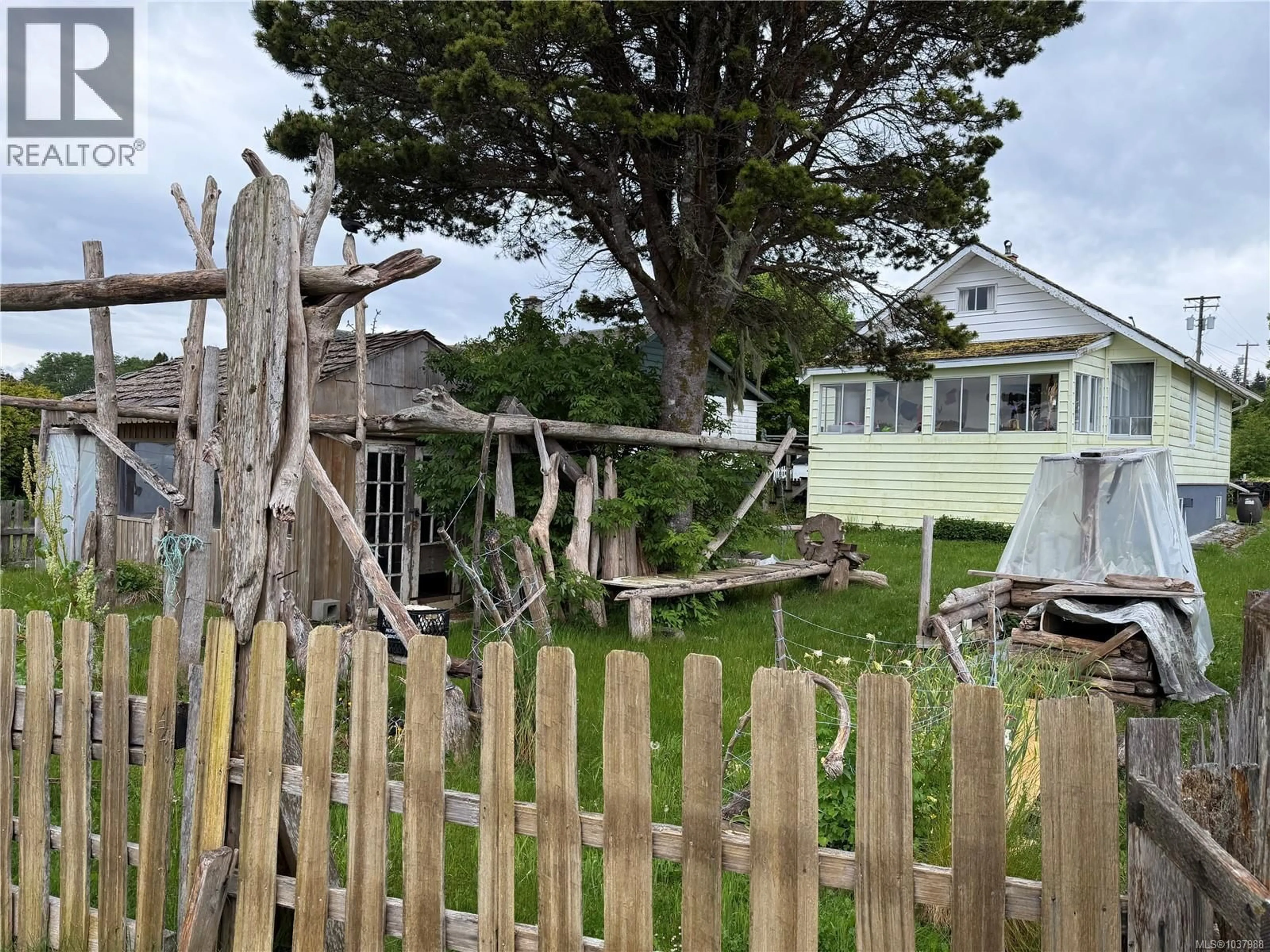 Unknown for 7385 MARKET STREET, Port Hardy British Columbia V0N2P0