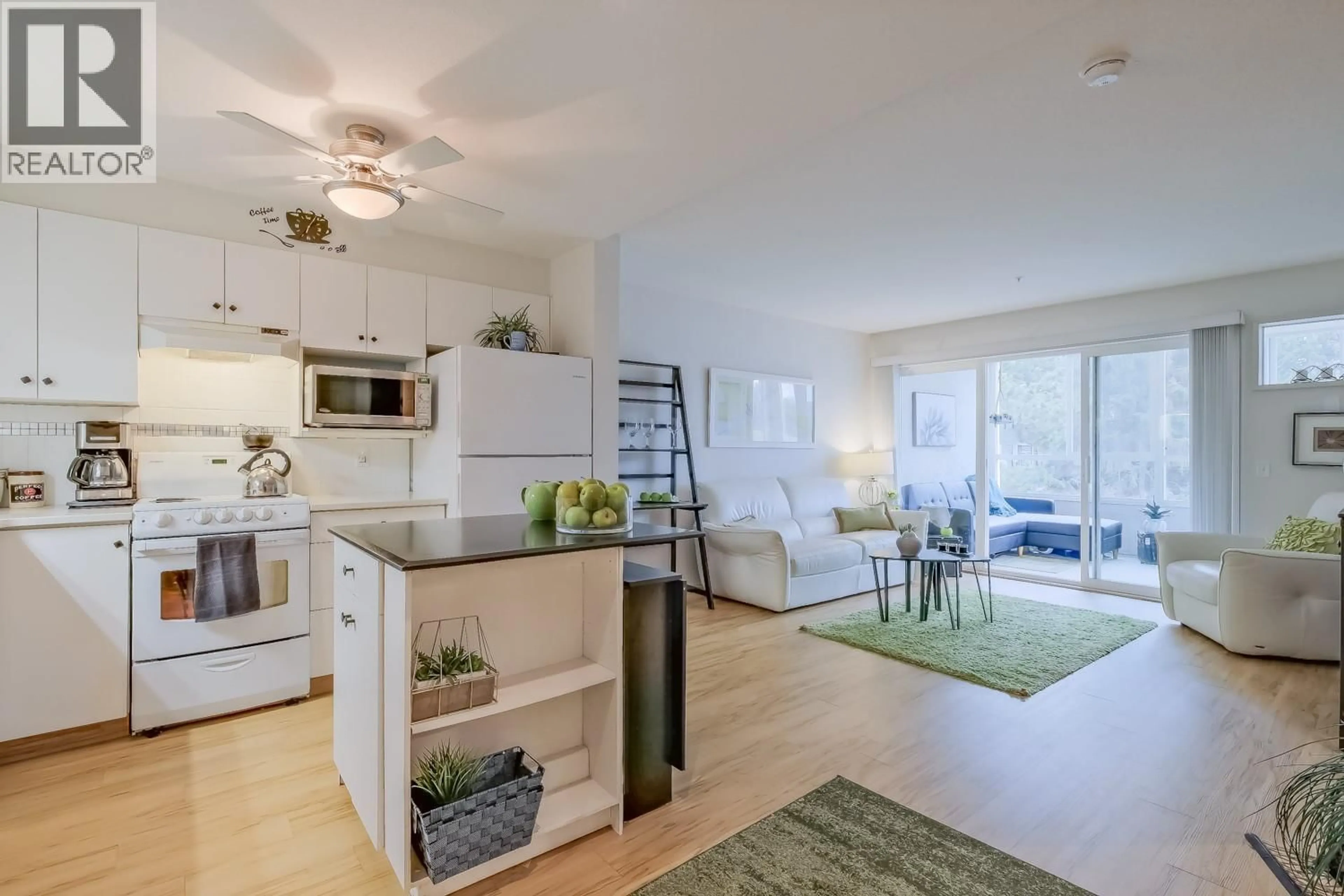 Open concept kitchen, unknown for 215 - 920 SASKATOON ROAD, Kelowna British Columbia V1X7P8