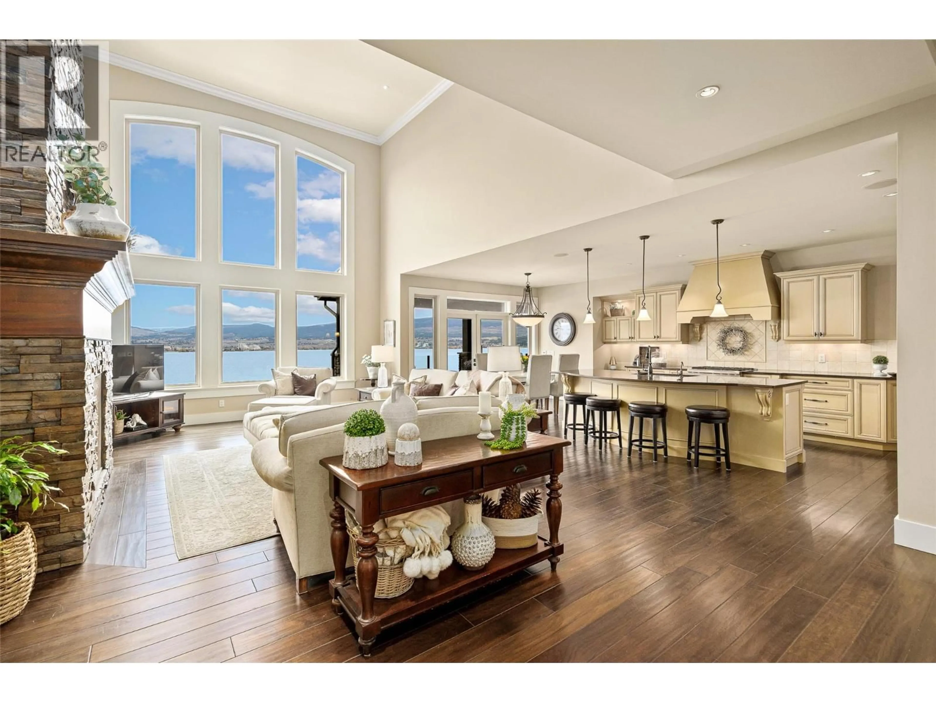 Open concept kitchen, wood/laminate floor for 2583 LUCINDE ROAD, West Kelowna British Columbia V1Z4B1