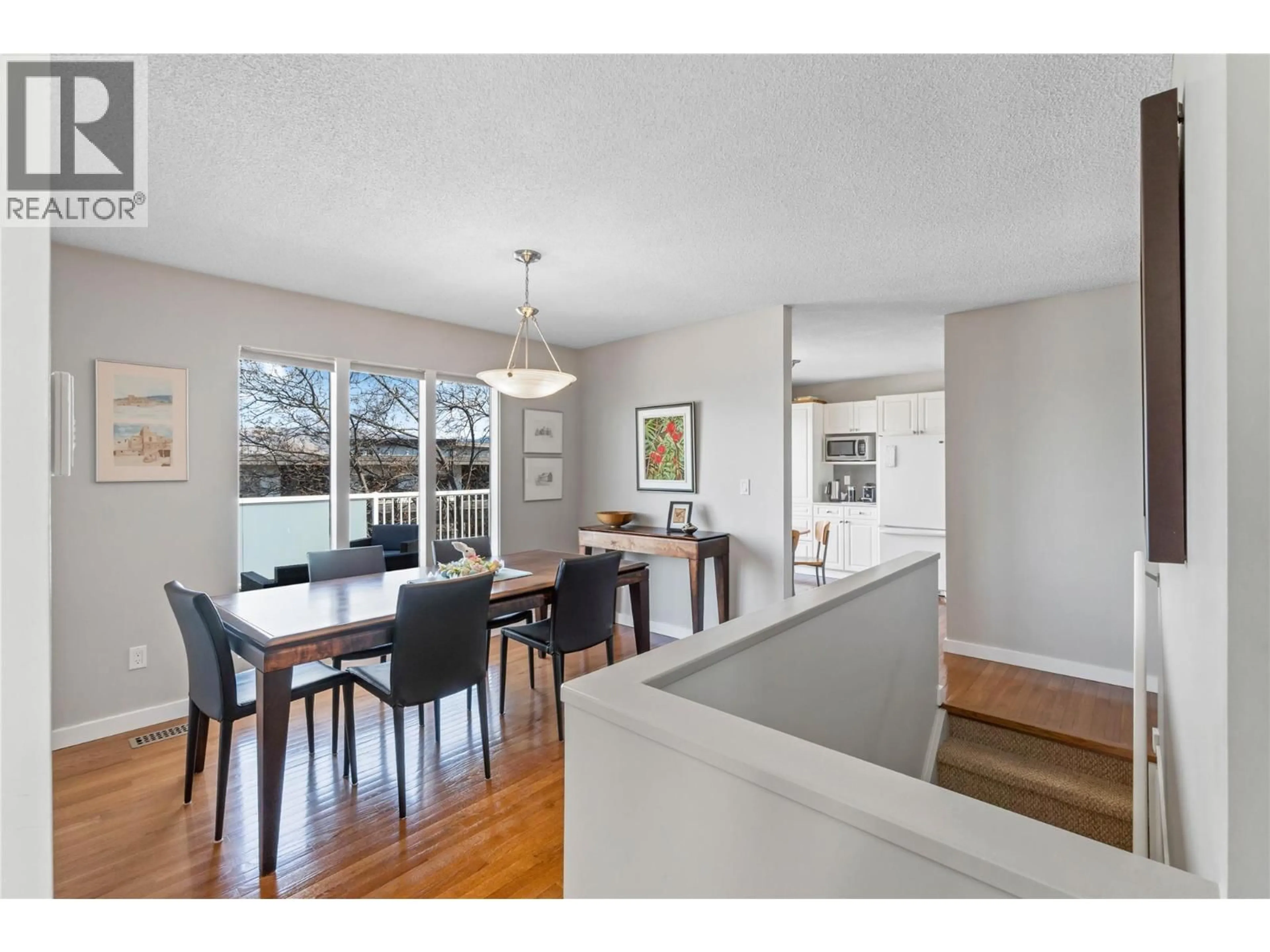 Dining room, wood/laminate floor for 320 WHITESHIELD CRESCENT, Kamloops British Columbia V2E1G1