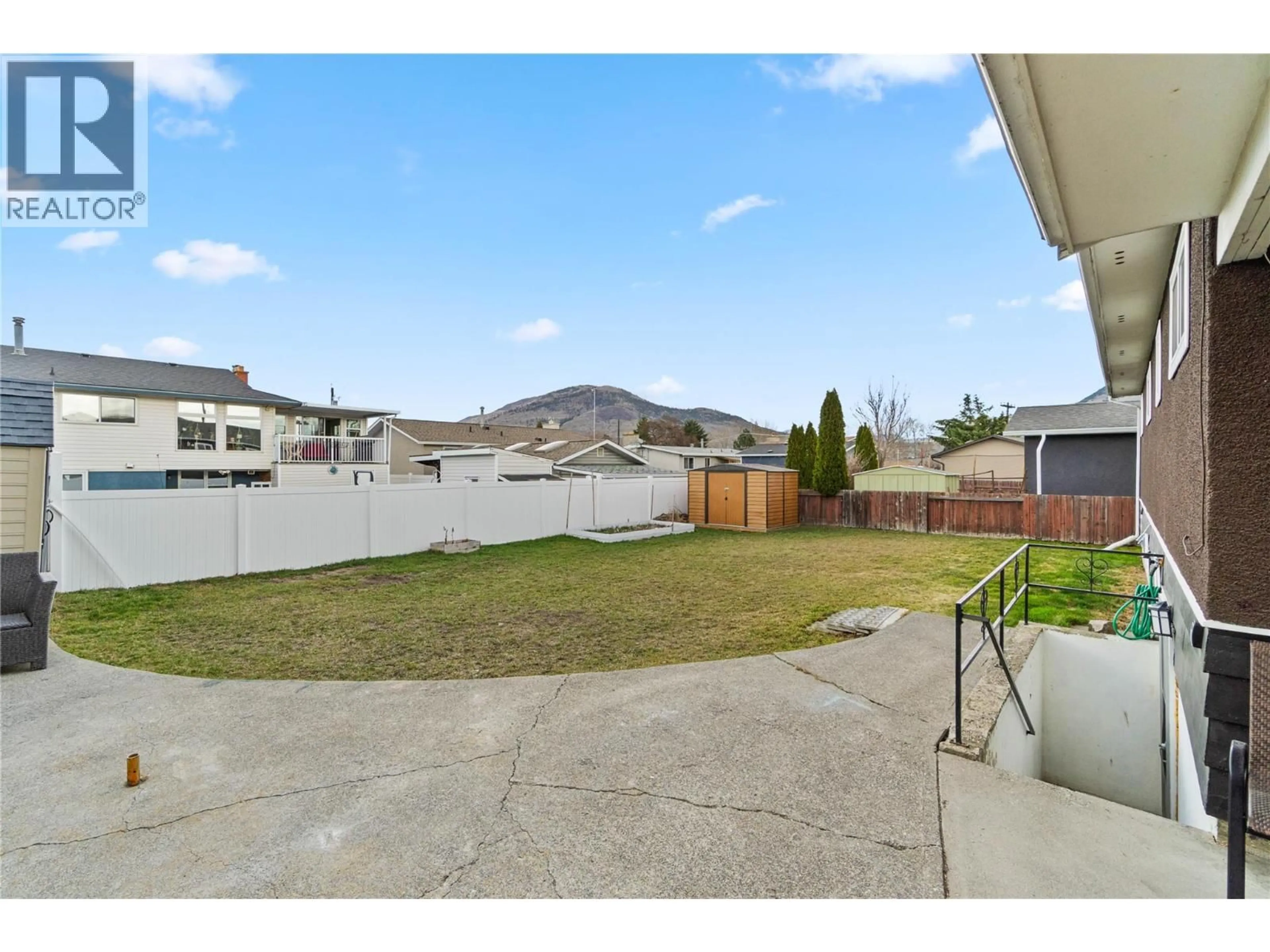 Patio, mountain view for 654 PATRICIA AVENUE, Kamloops British Columbia V2B1Y8