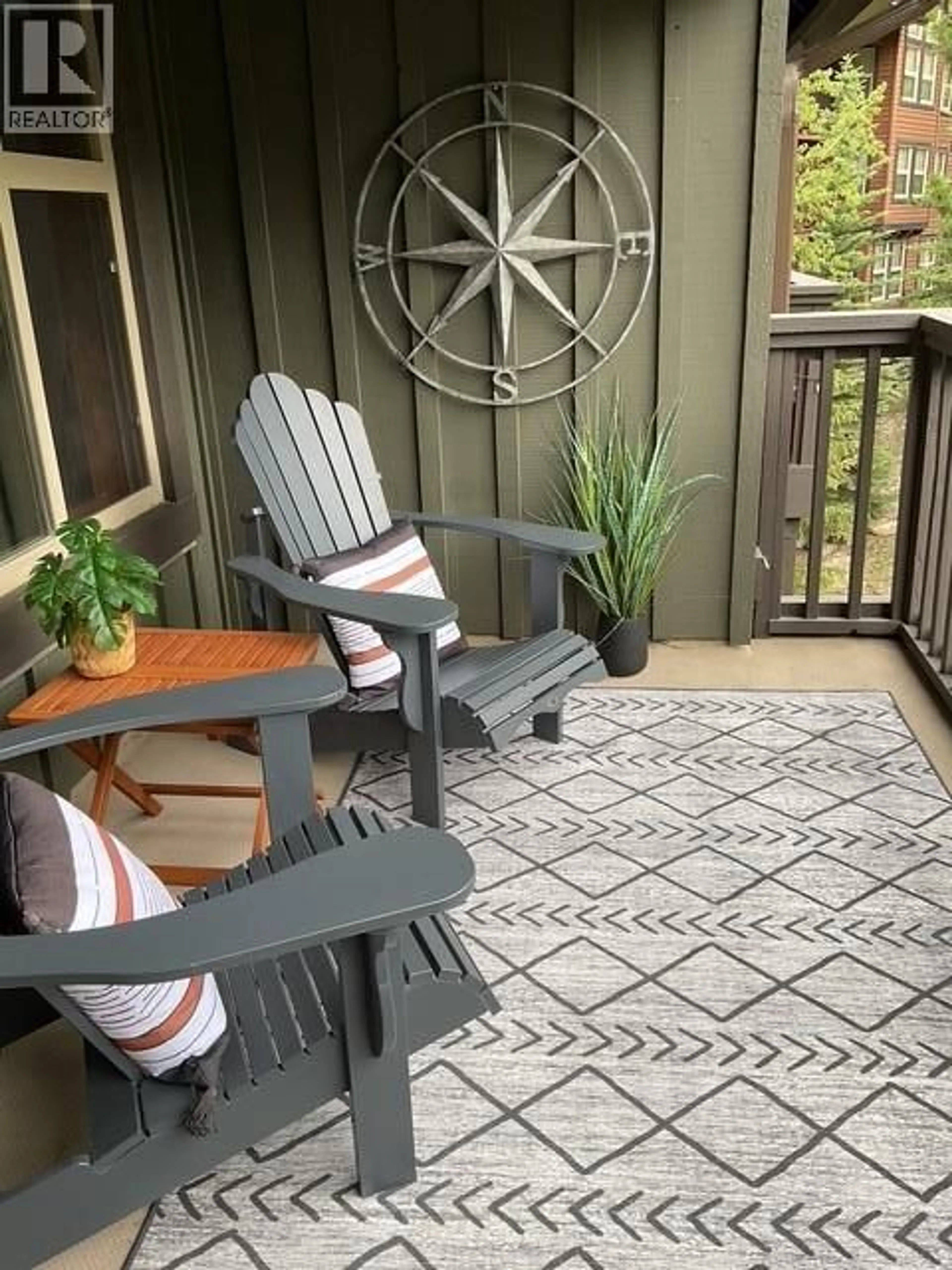 Patio, street for 411 - 2060 SUMMIT DRIVE, Panorama British Columbia V0A1T0