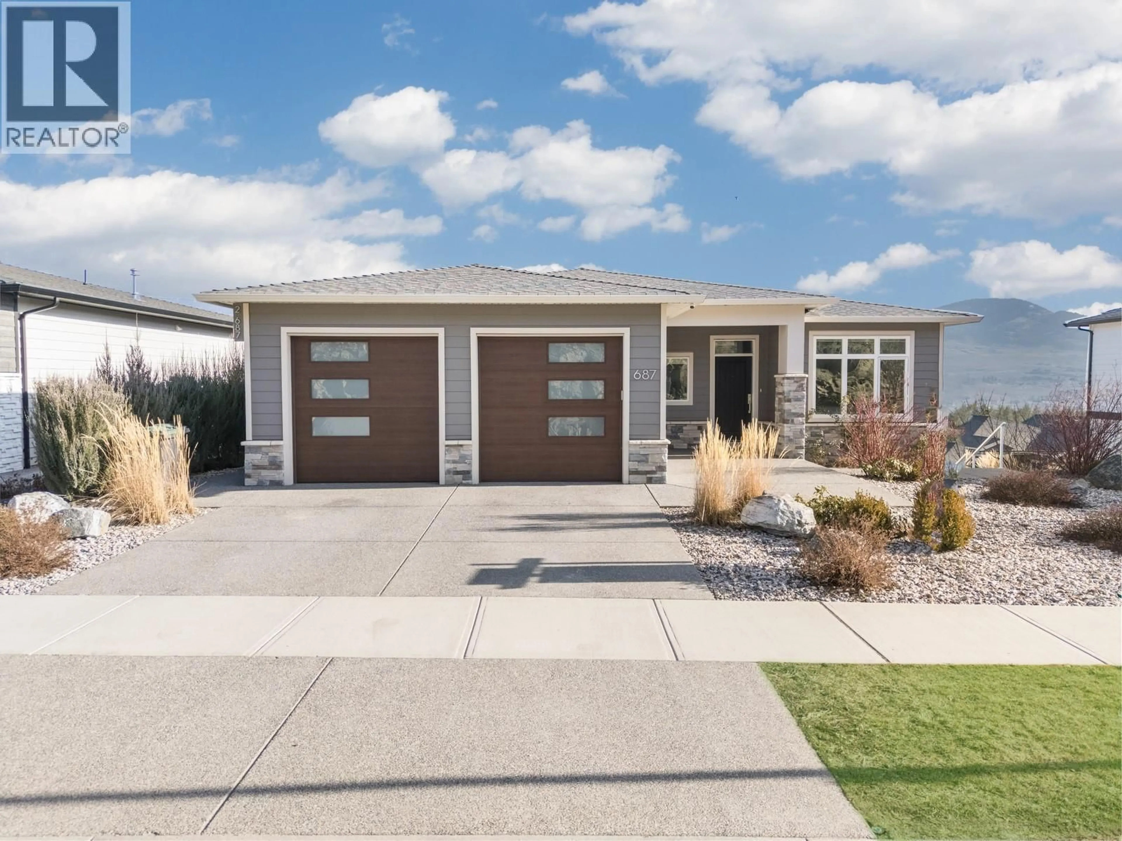 Unknown for 687 ACADIA STREET, Kelowna British Columbia V1V0A8