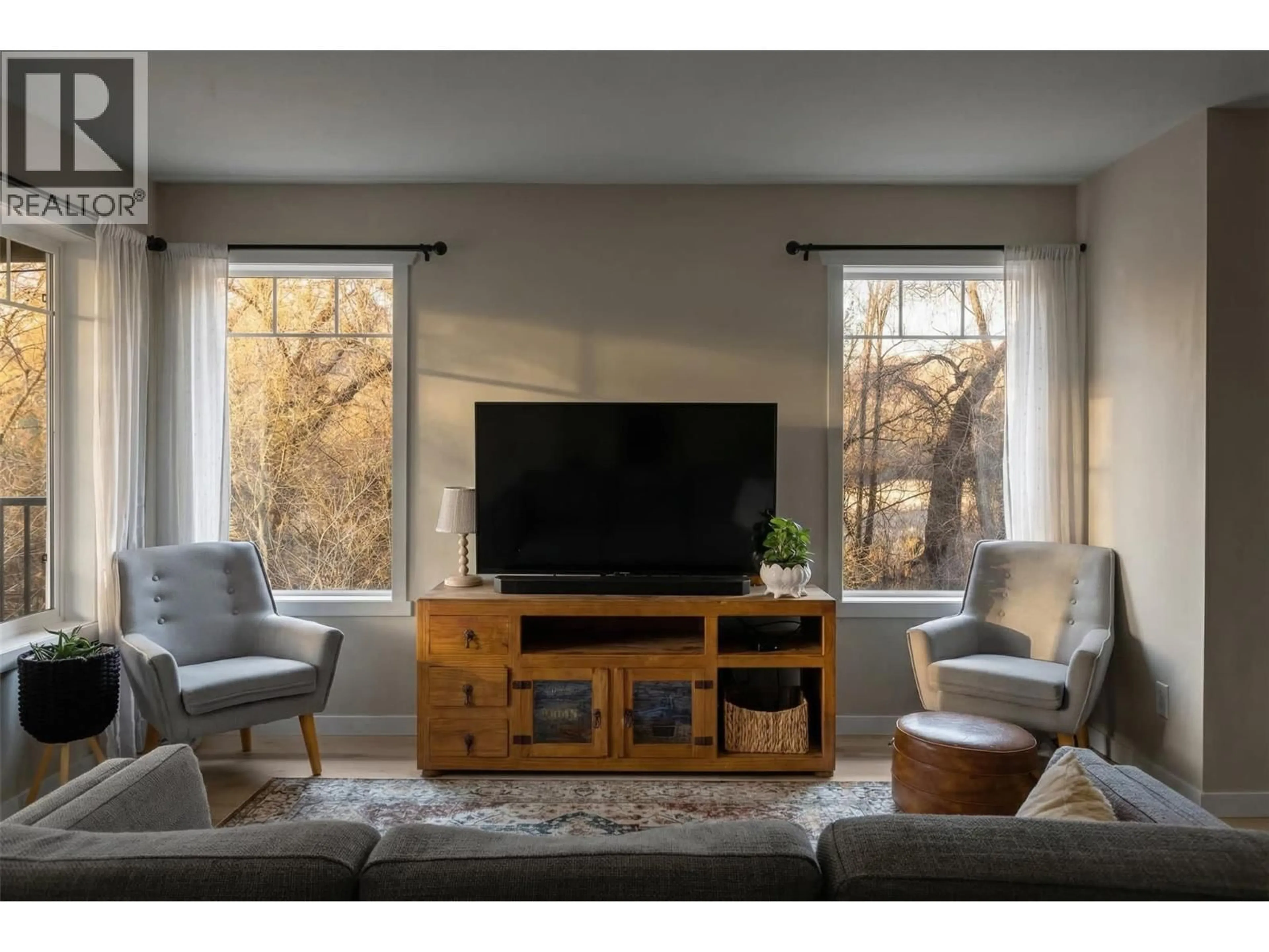 Living room with furniture, unknown for 133 - 1355 FINDLAY ROAD, Kelowna British Columbia V1X8B8