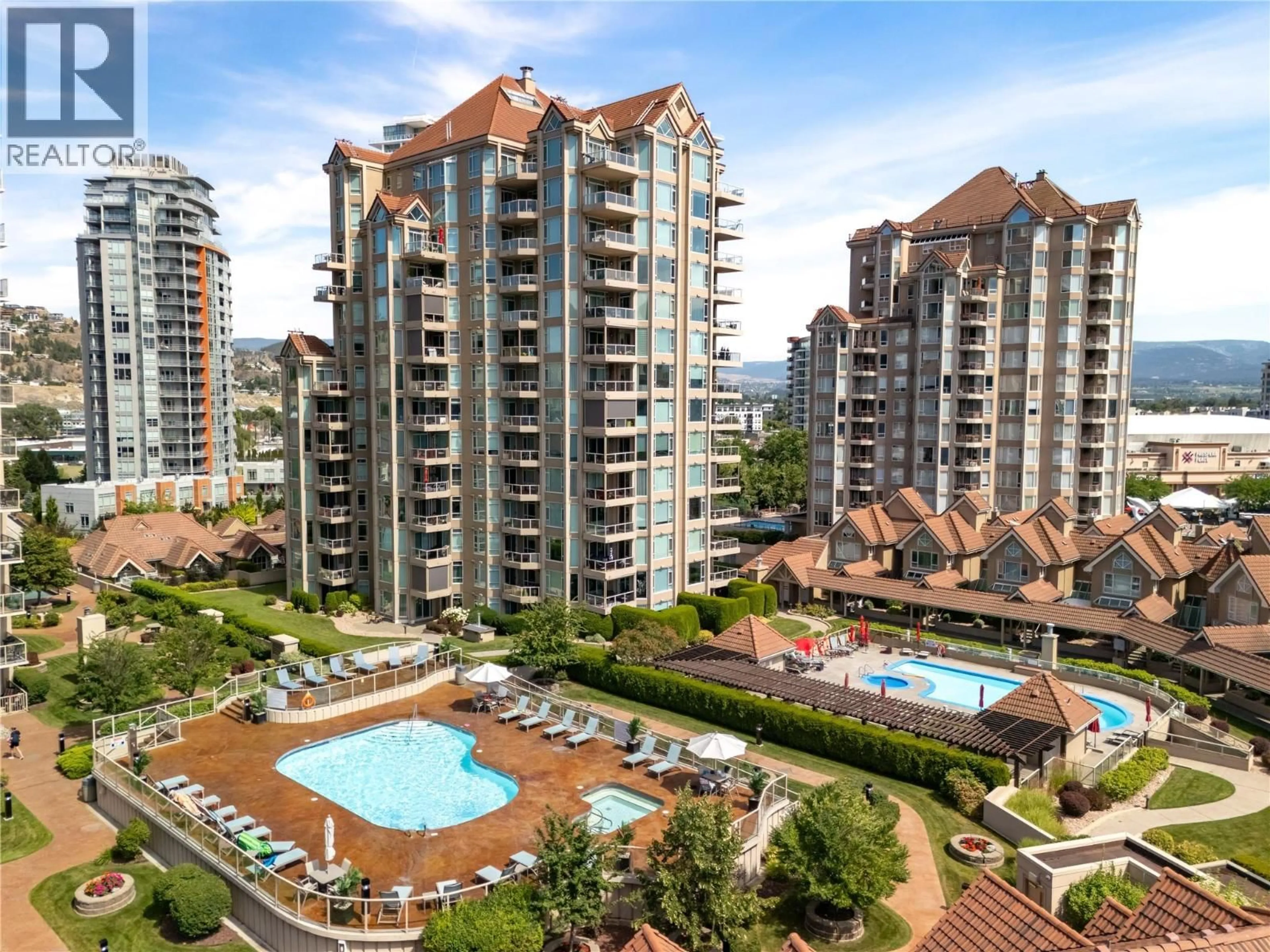 A pic from outside/outdoor area/front of a property/back of a property/a pic from drone, city buildings view from balcony for 801 - 1152 SUNSET DRIVE, Kelowna British Columbia V1Y9R7