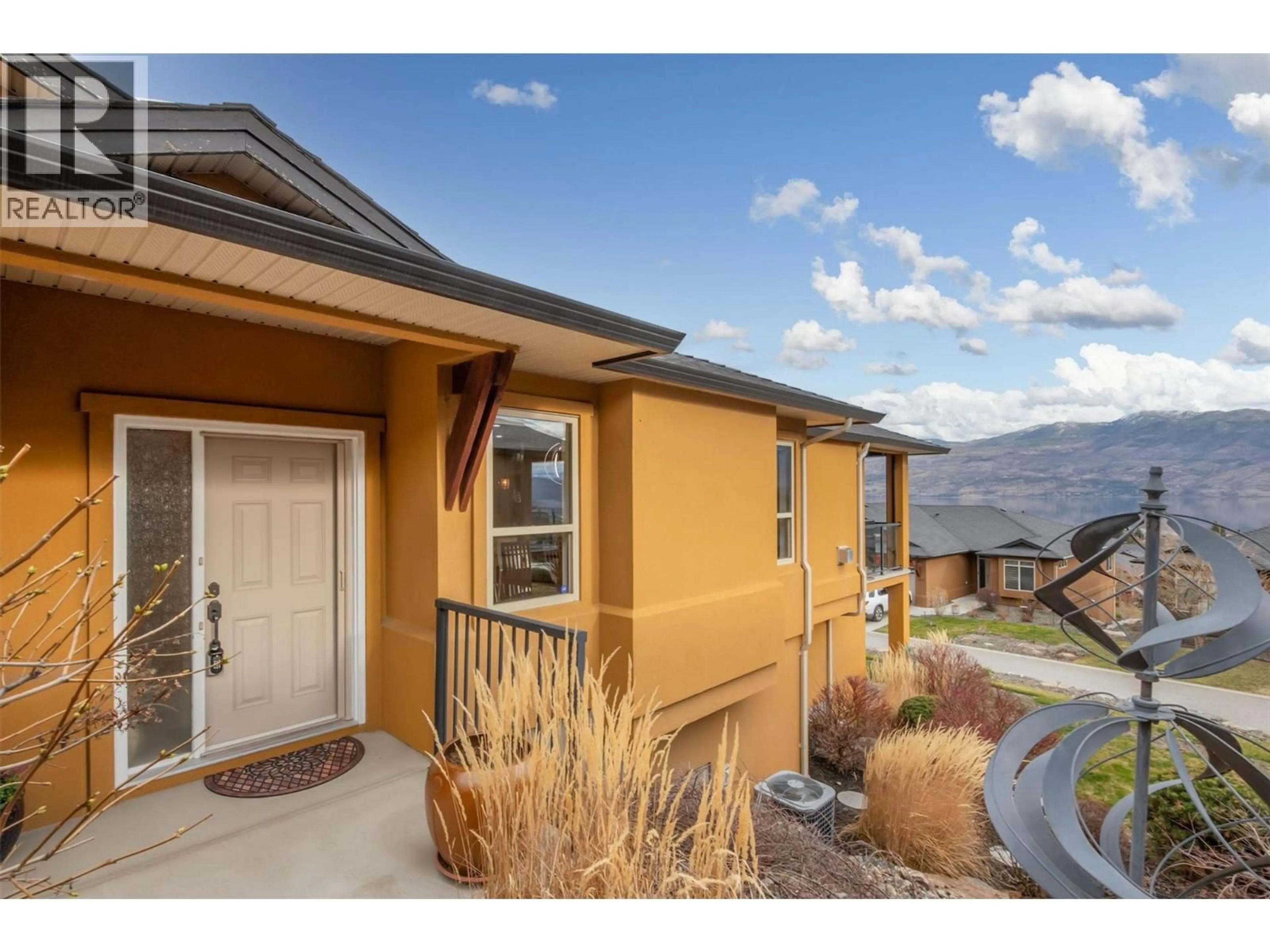 Home with vinyl exterior material, mountain view for 2172 ALVARADO TRAIL, West Kelowna British Columbia V4T3B8