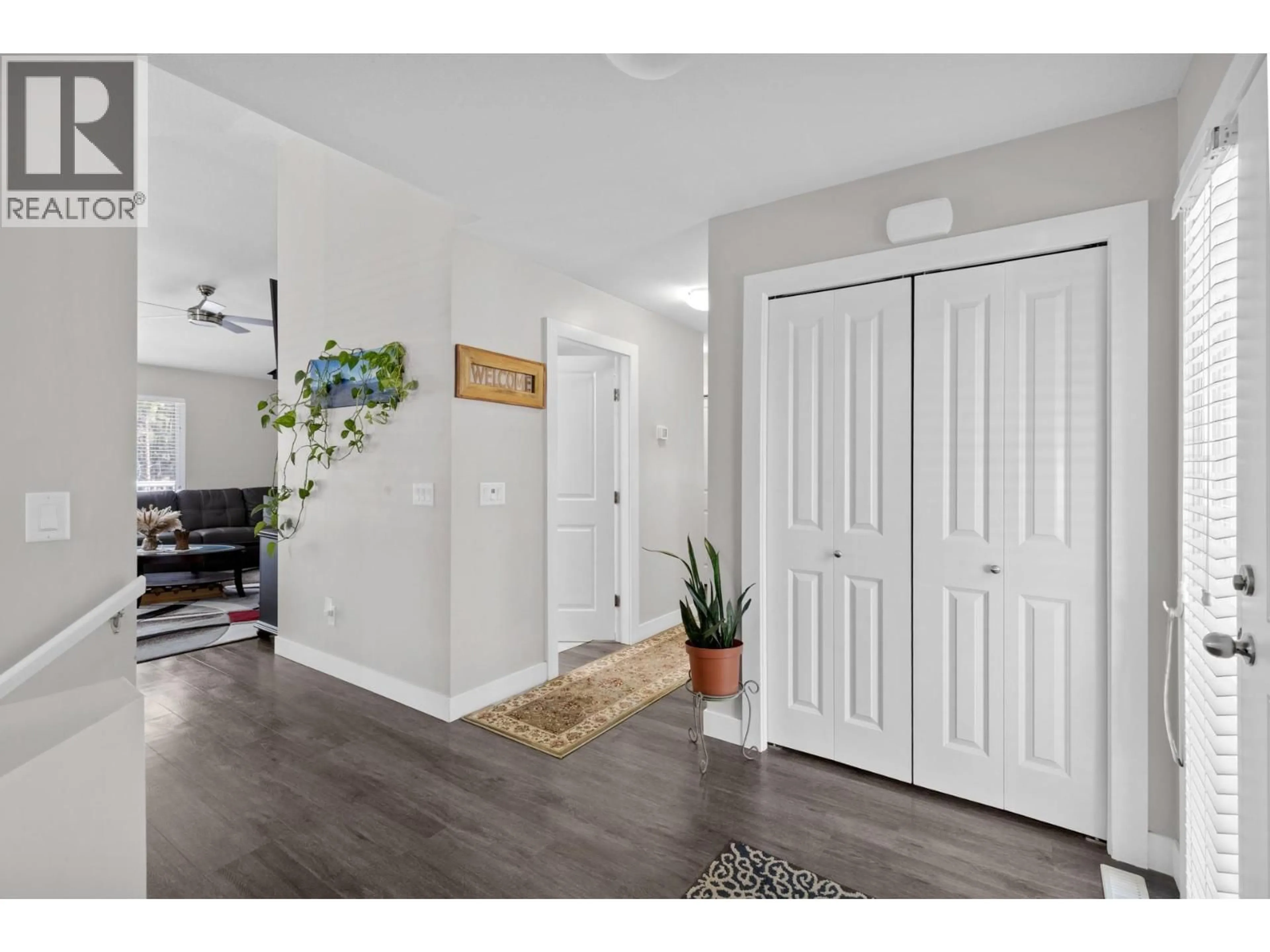 Indoor entryway for 690 MUIR ROAD, Kelowna British Columbia V1Z3W2