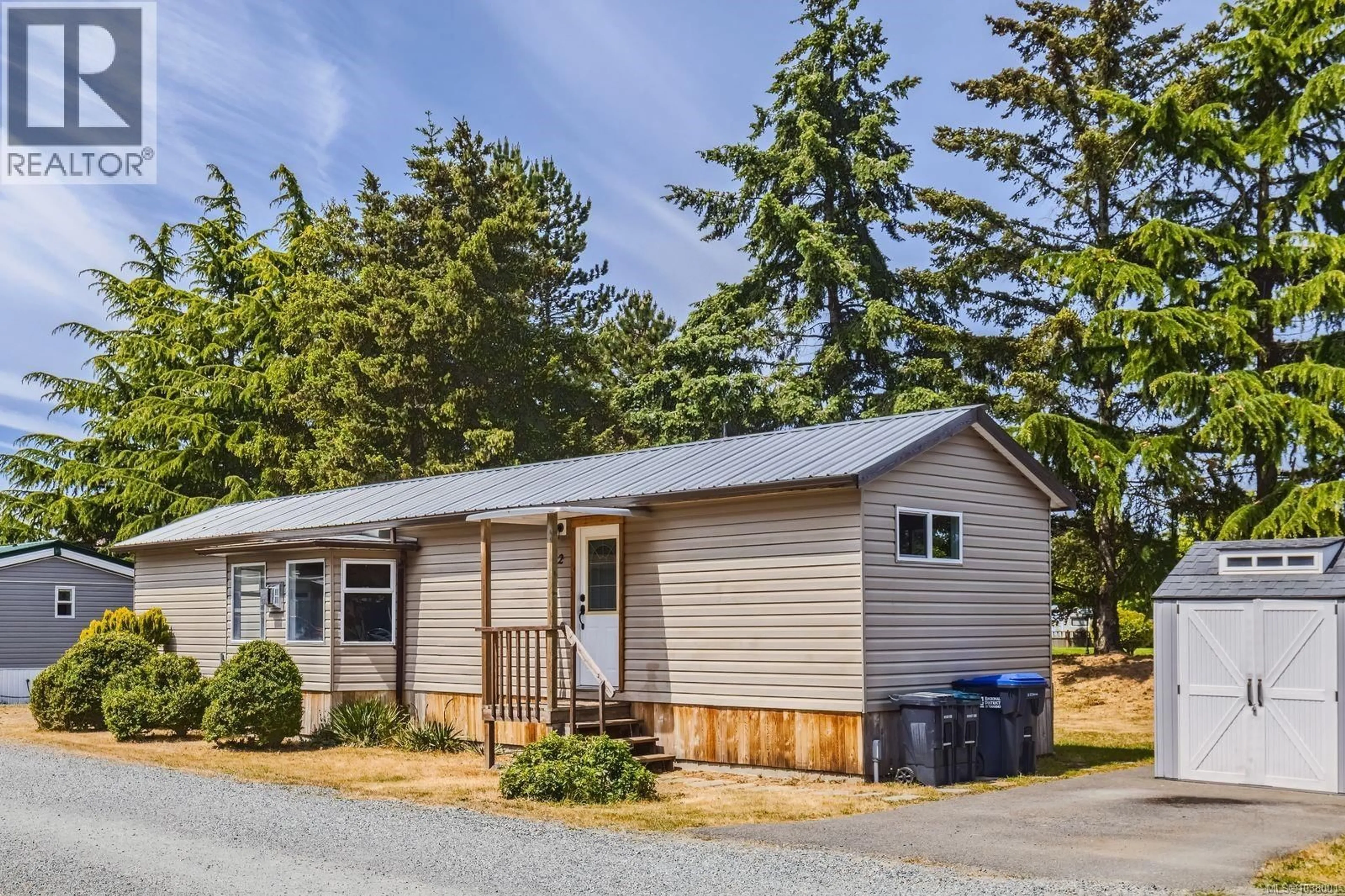 Home with vinyl exterior material, street for 32 - 150 CORFIELD STREET NORTH, Parksville British Columbia V9P1N9