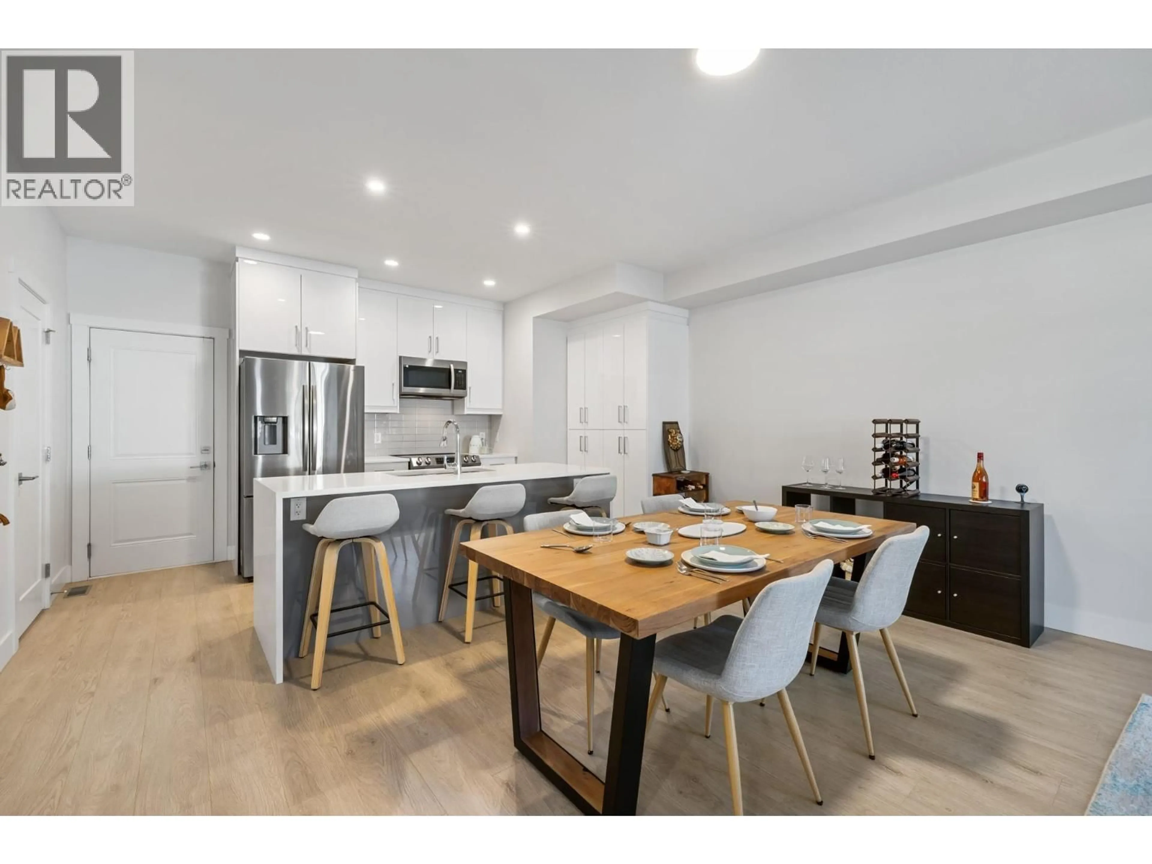 Open concept kitchen, unknown for 12 - 115 WYNDHAM CRESCENT, Kelowna British Columbia V1V1Z2