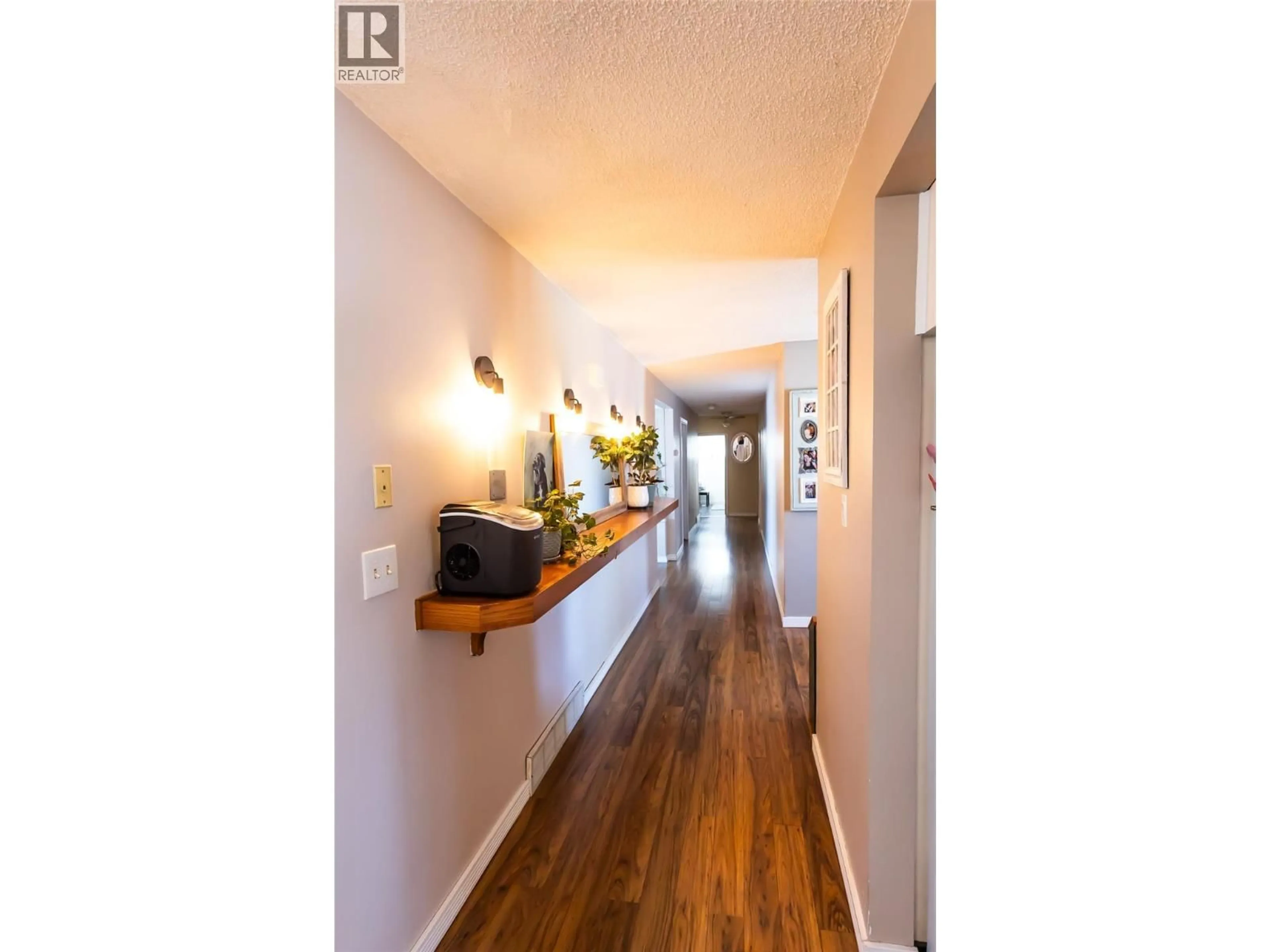 Indoor entryway for 1325 115 AVENUE, Dawson Creek British Columbia V1G3C3