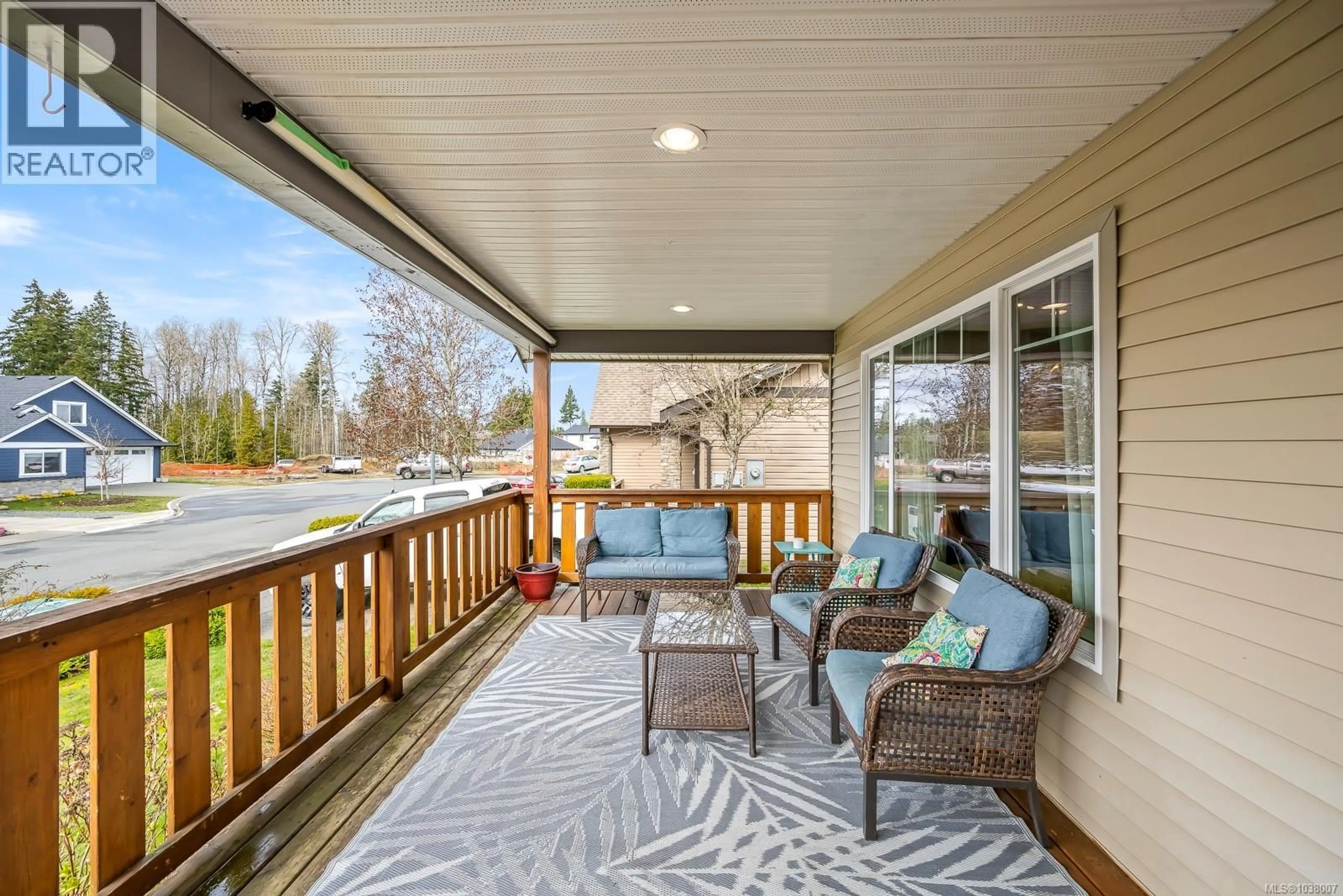 Patio, water/lake/river/ocean view for 836 TRACKER PLACE, Comox British Columbia V9M4E8