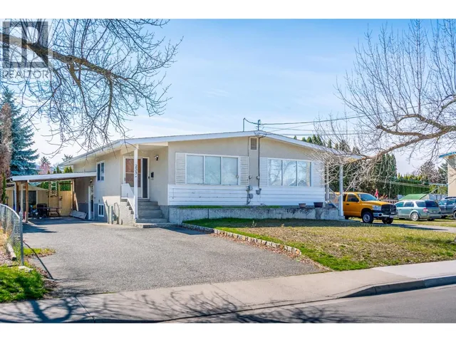 255 HOLBROOK ROAD WEST, Kelowna 2