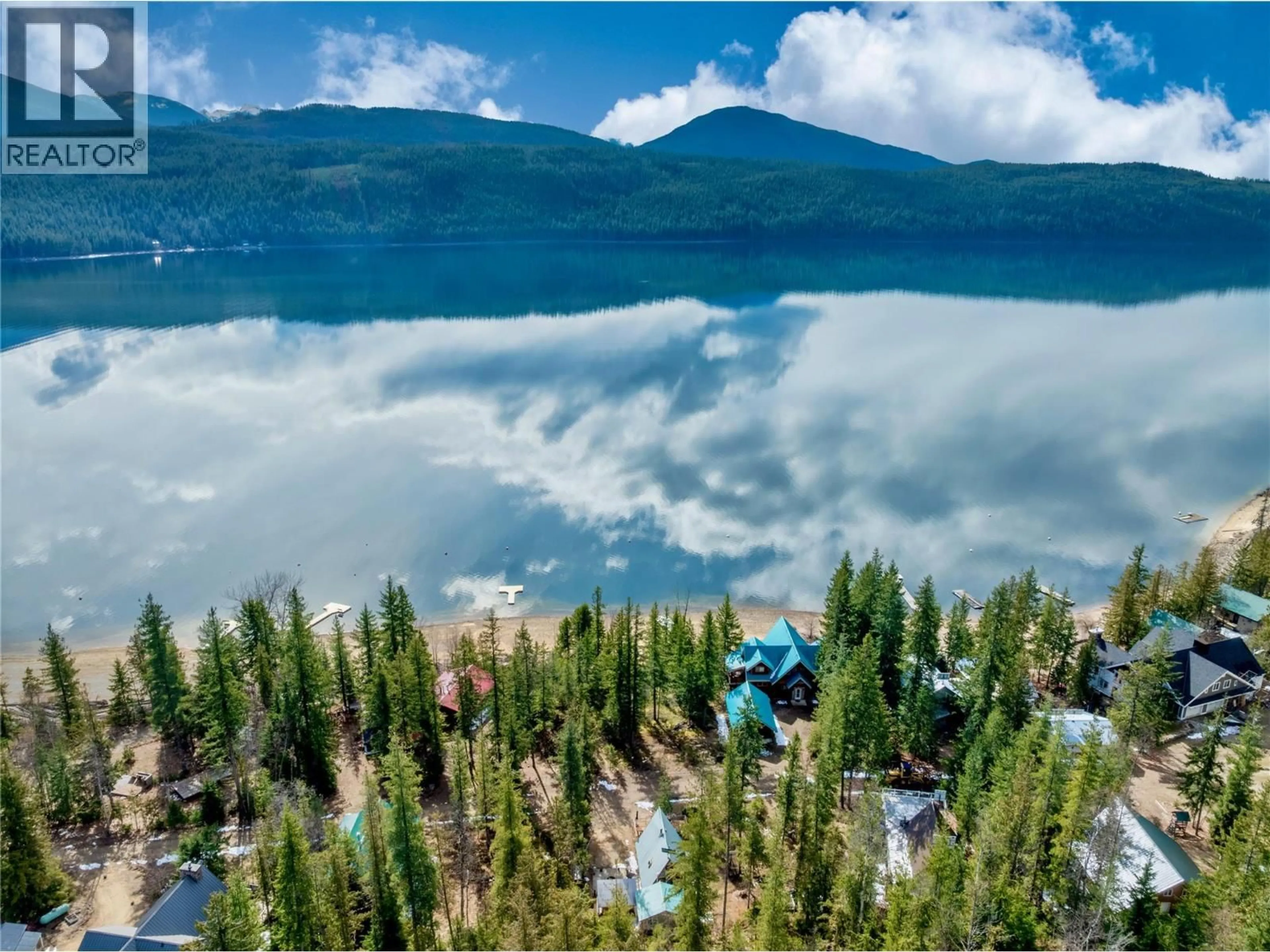 A pic from outside/outdoor area/front of a property/back of a property/a pic from drone, water/lake/river/ocean view for 15 - 8800 SEYMOUR ARM MAIN FOREST SERVICE ROAD, Seymour Arm British Columbia V0E1M0