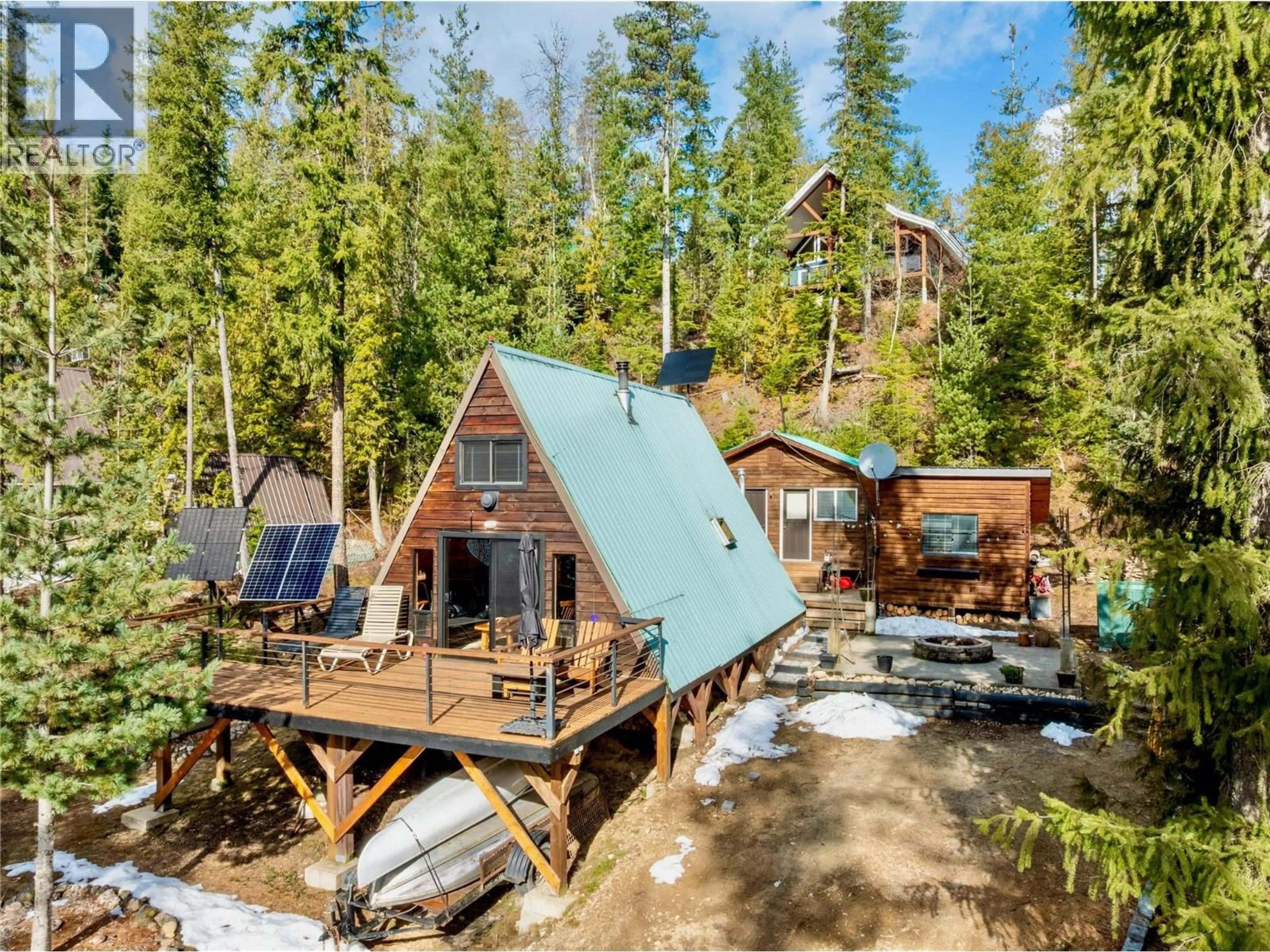 A pic from outside/outdoor area/front of a property/back of a property/a pic from drone, unknown for 15 - 8800 SEYMOUR ARM MAIN FOREST SERVICE ROAD, Seymour Arm British Columbia V0E1M0