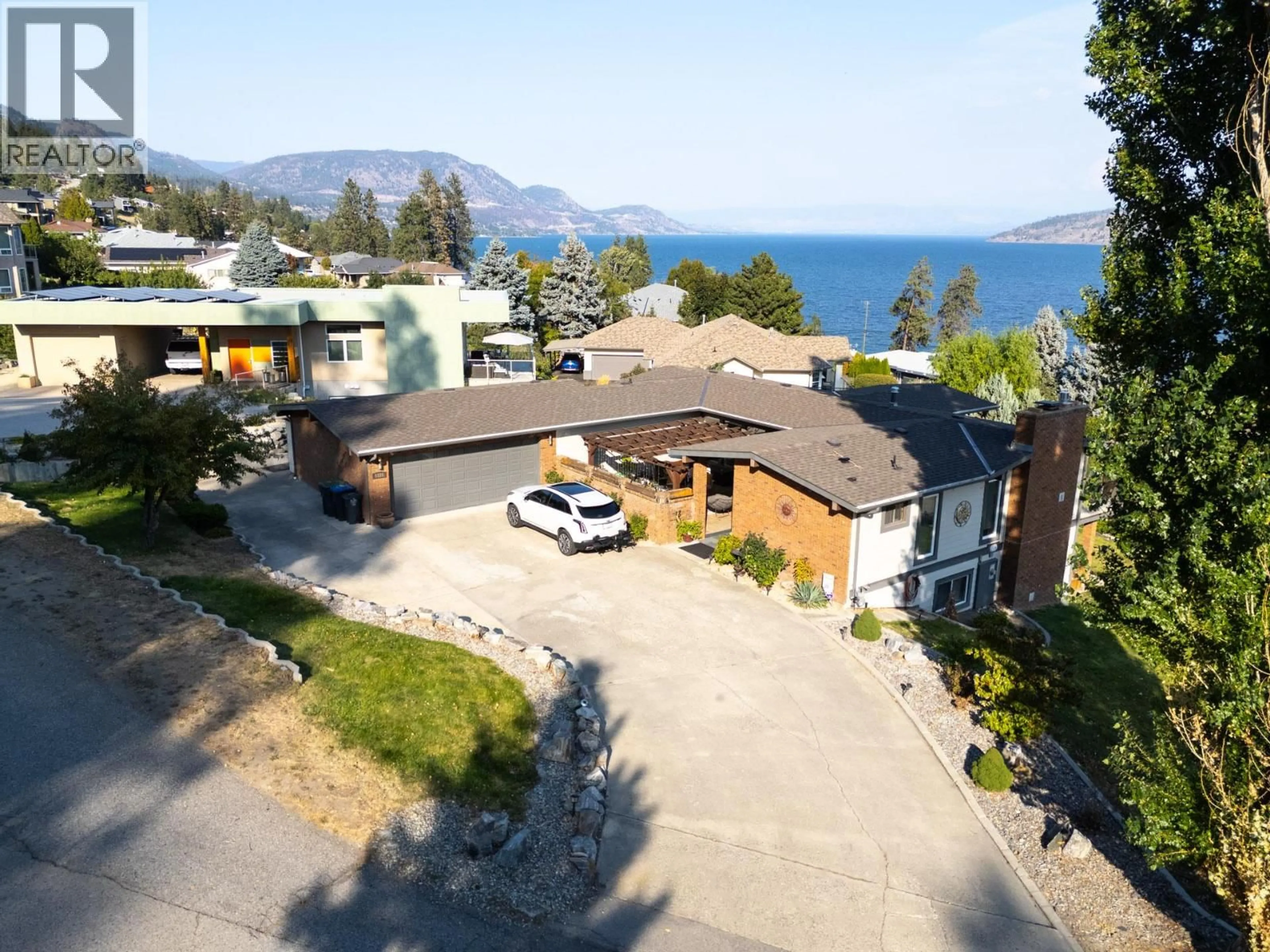 A pic from outside/outdoor area/front of a property/back of a property/a pic from drone, water/lake/river/ocean view for 6555 SHERBURN ROAD, Peachland British Columbia V0H1X7