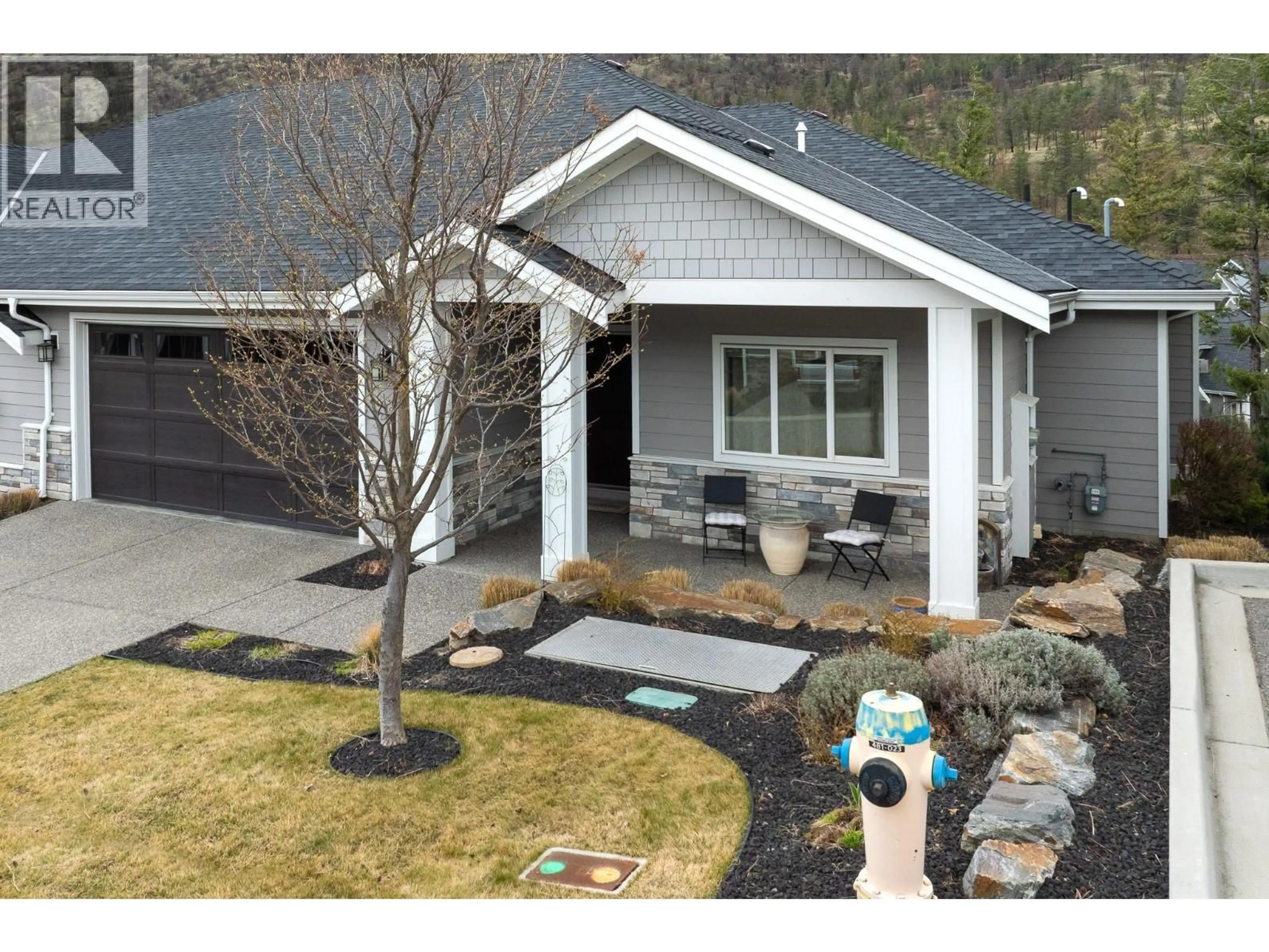 Home with vinyl exterior material, street for 39 - 1450 UNION ROAD, Kelowna British Columbia V1V3E1