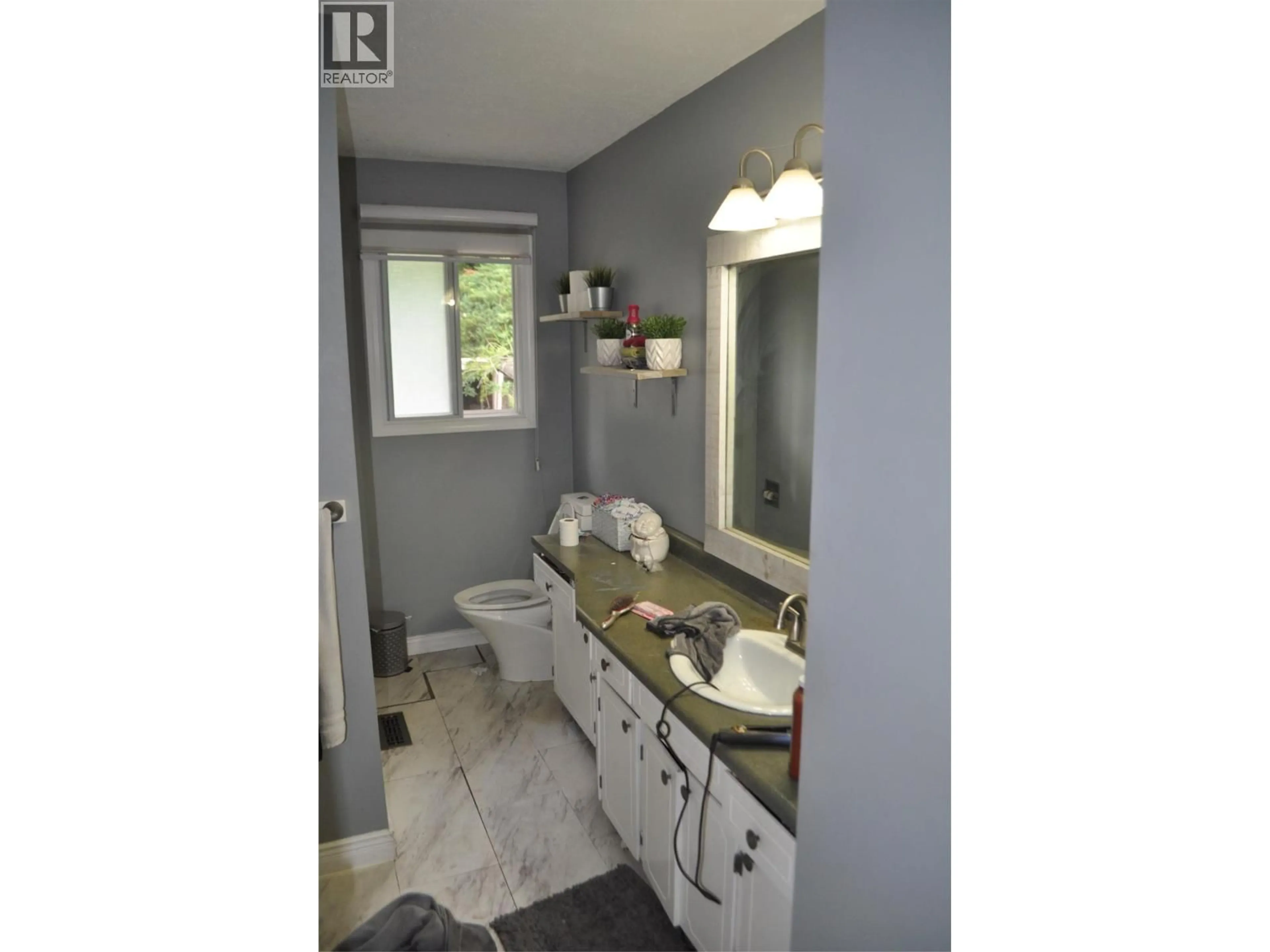 Unknown for 663 CLIFTON AVENUE, Kelowna British Columbia V1V1A7