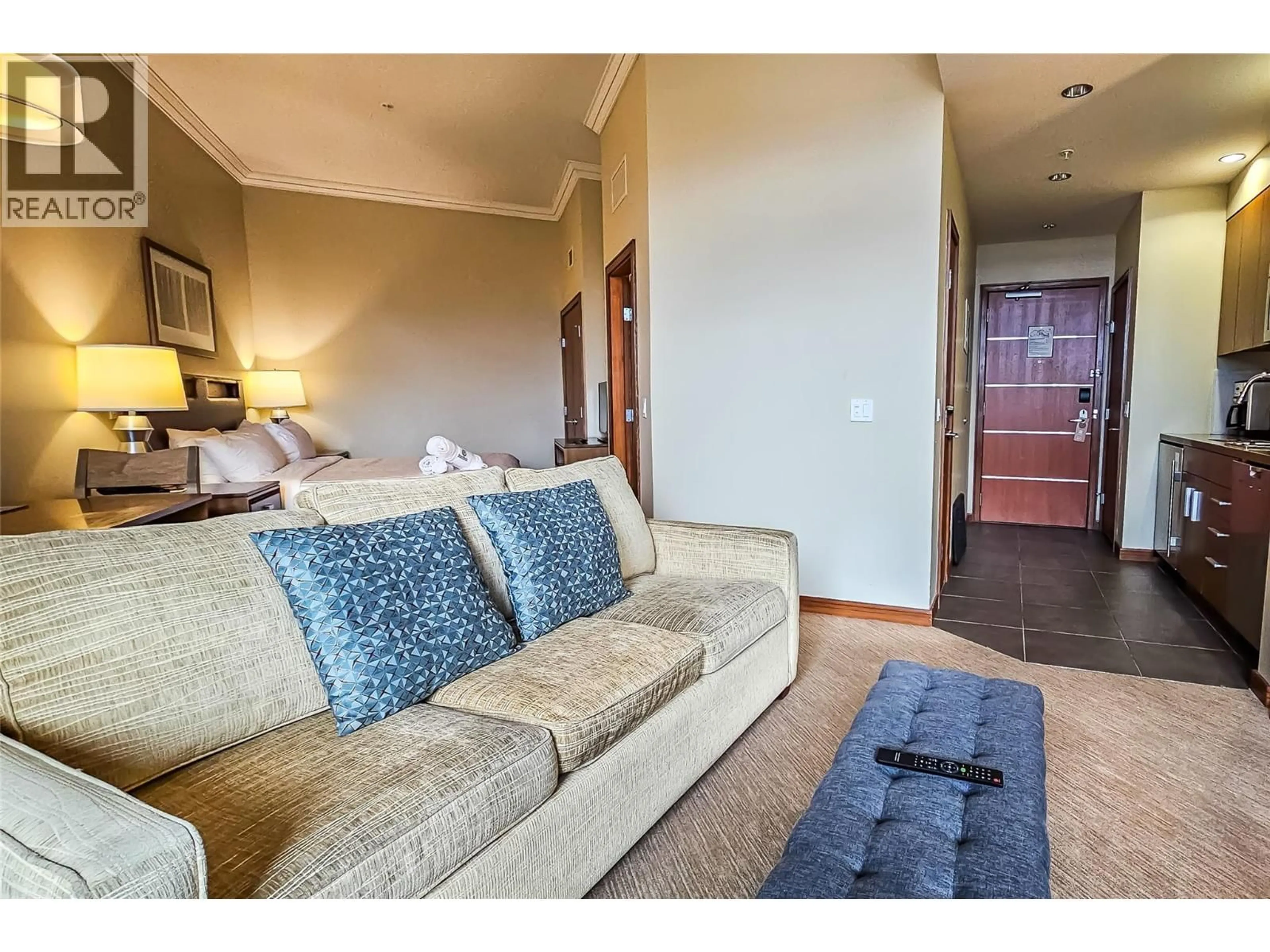 Living room with furniture, unknown for 1212 - 2950 CAMOZZI ROAD, Revelstoke British Columbia V0E2S1