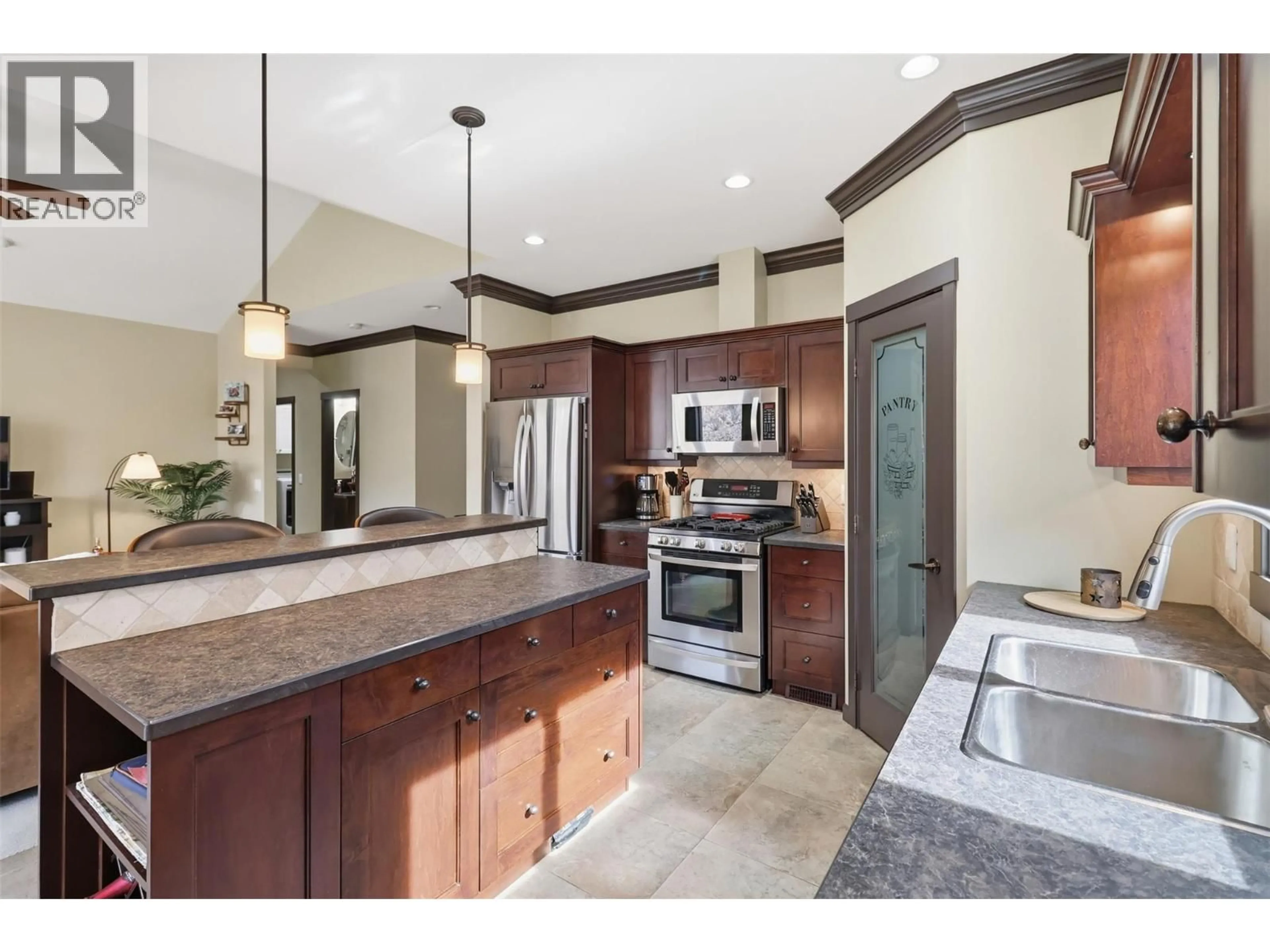 Unknown for 593 STONERIDGE DRIVE, Kamloops British Columbia V2H0A7