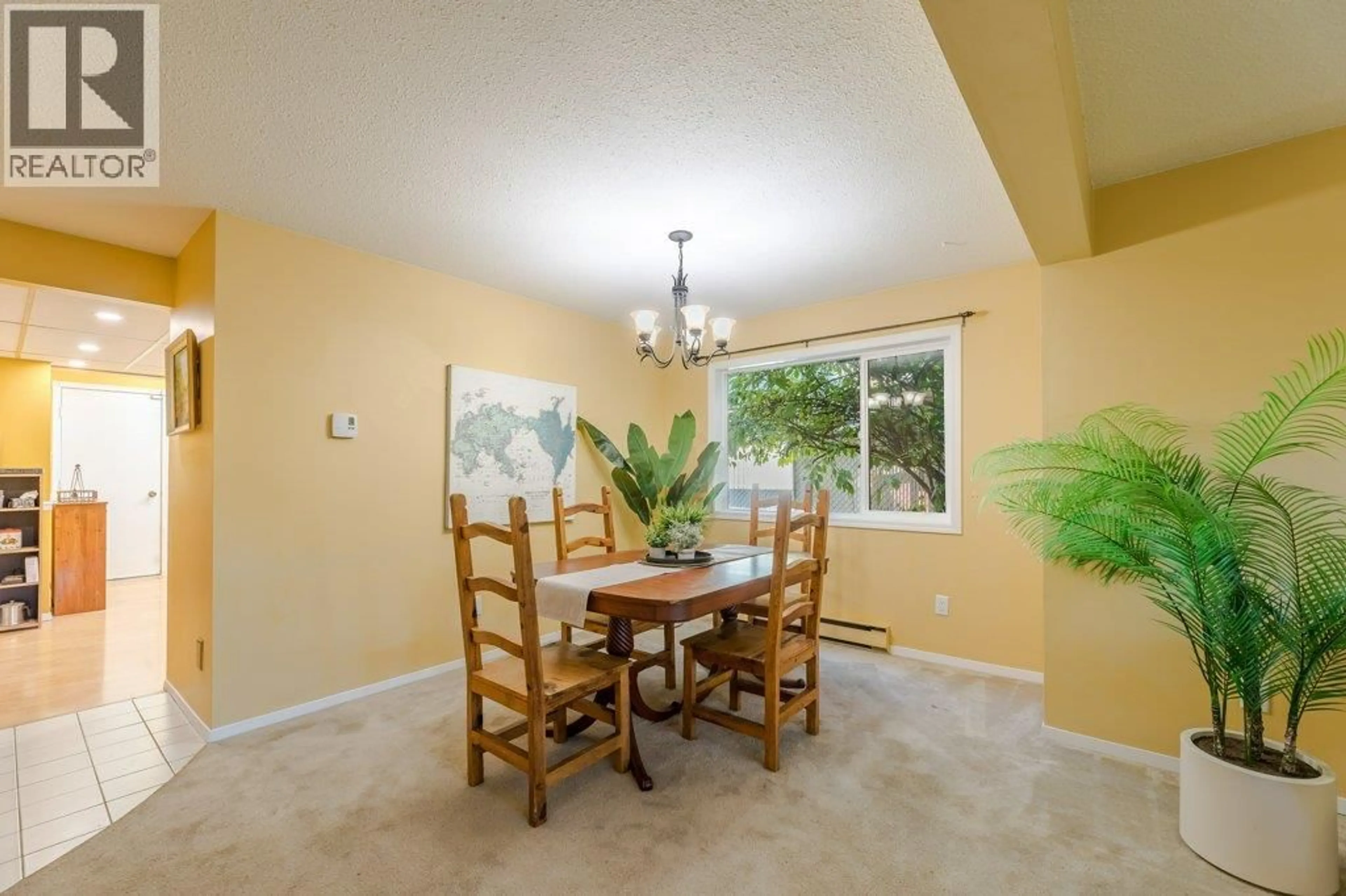 Dining room, ceramic/tile floor for 10 - 1950 BURTCH ROAD, Kelowna British Columbia V1Y4B2