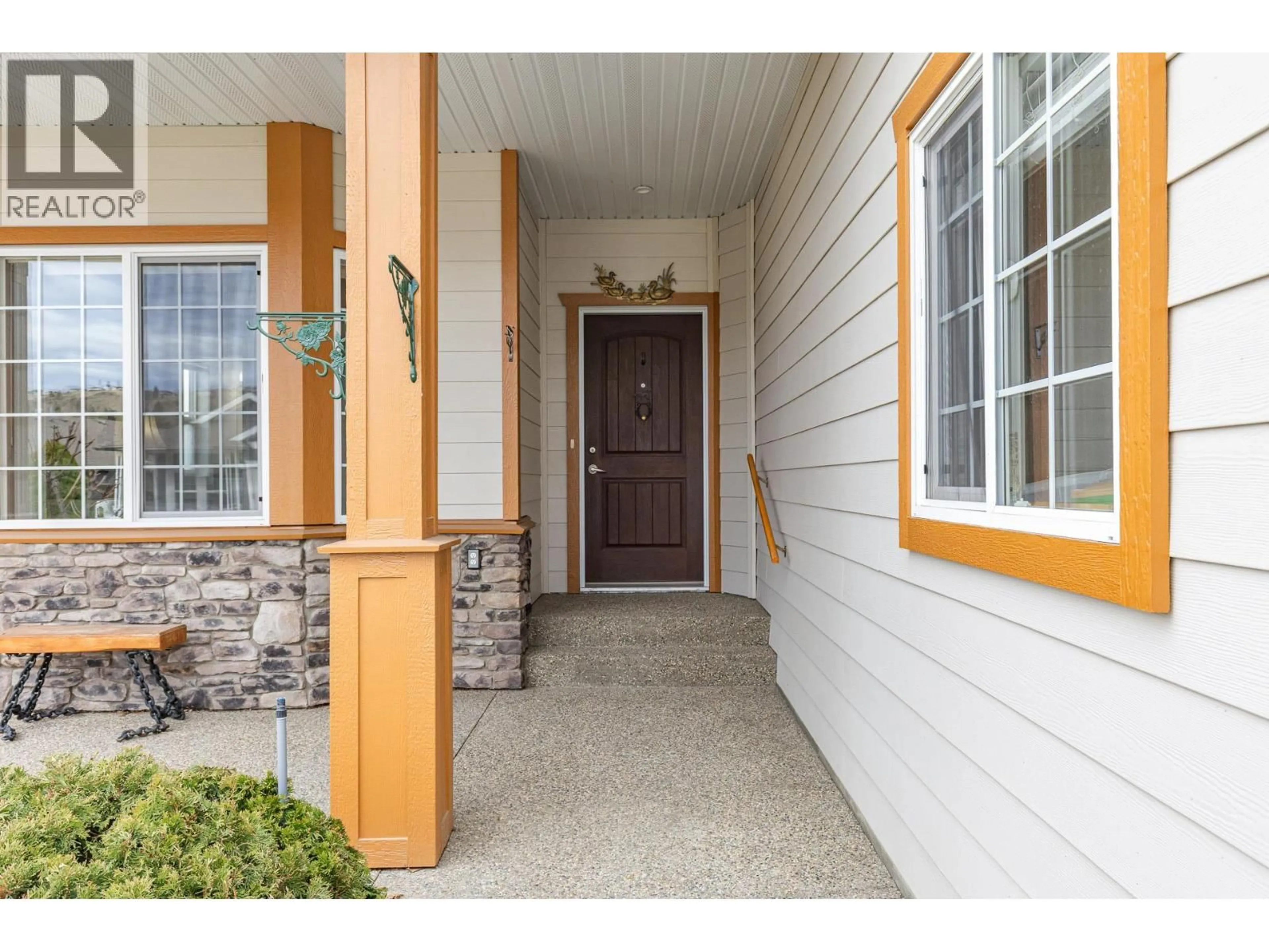 Indoor entryway for 2092 CLOVER DRIVE, West Kelowna British Columbia V4T3A5