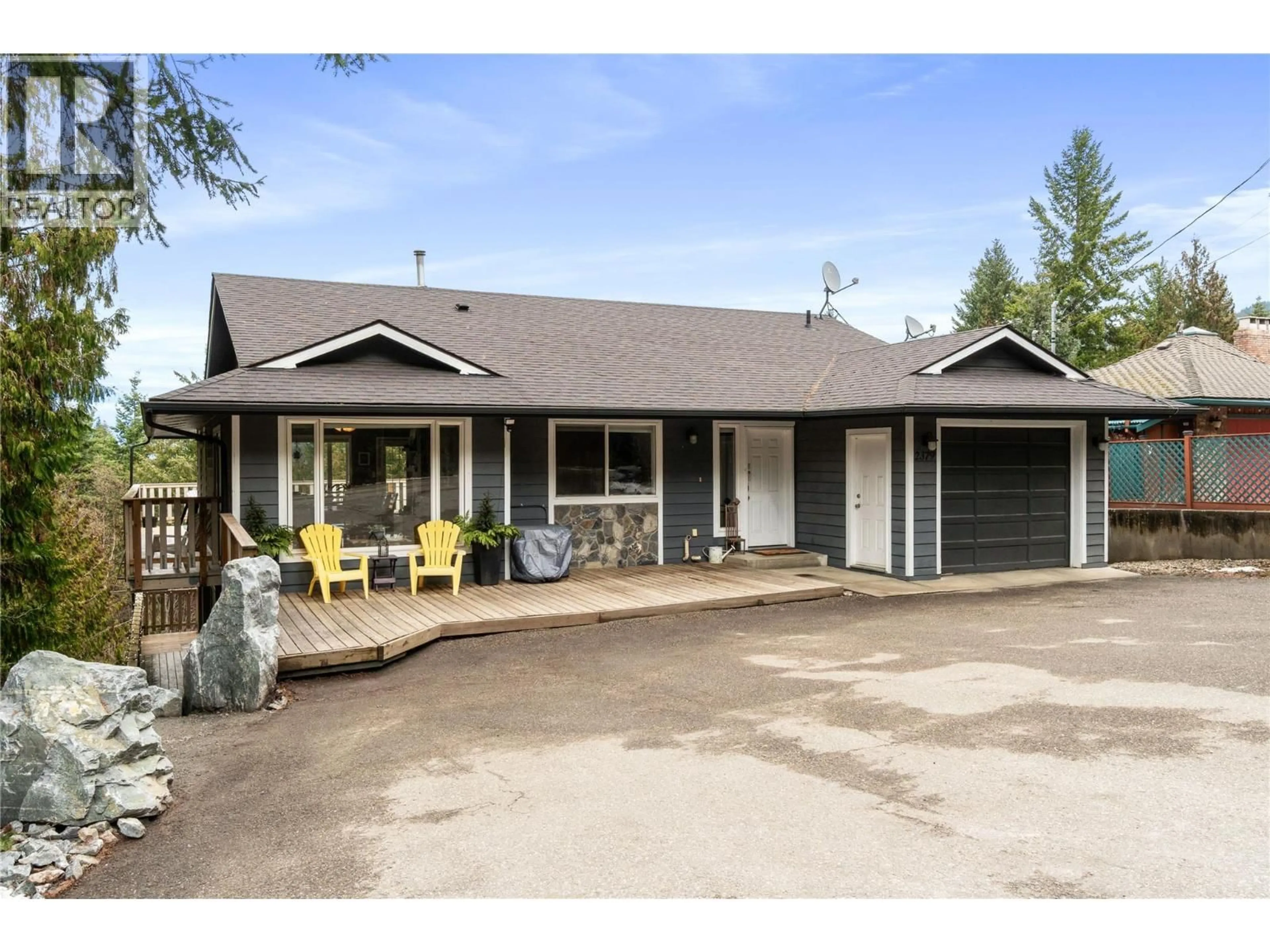 Unknown for 2379 PLEASANT DALE ROAD, Blind Bay British Columbia V0E1H1