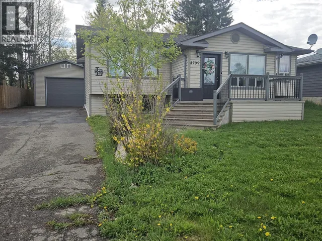 4709 45 STREET NORTHEAST, Chetwynd 3