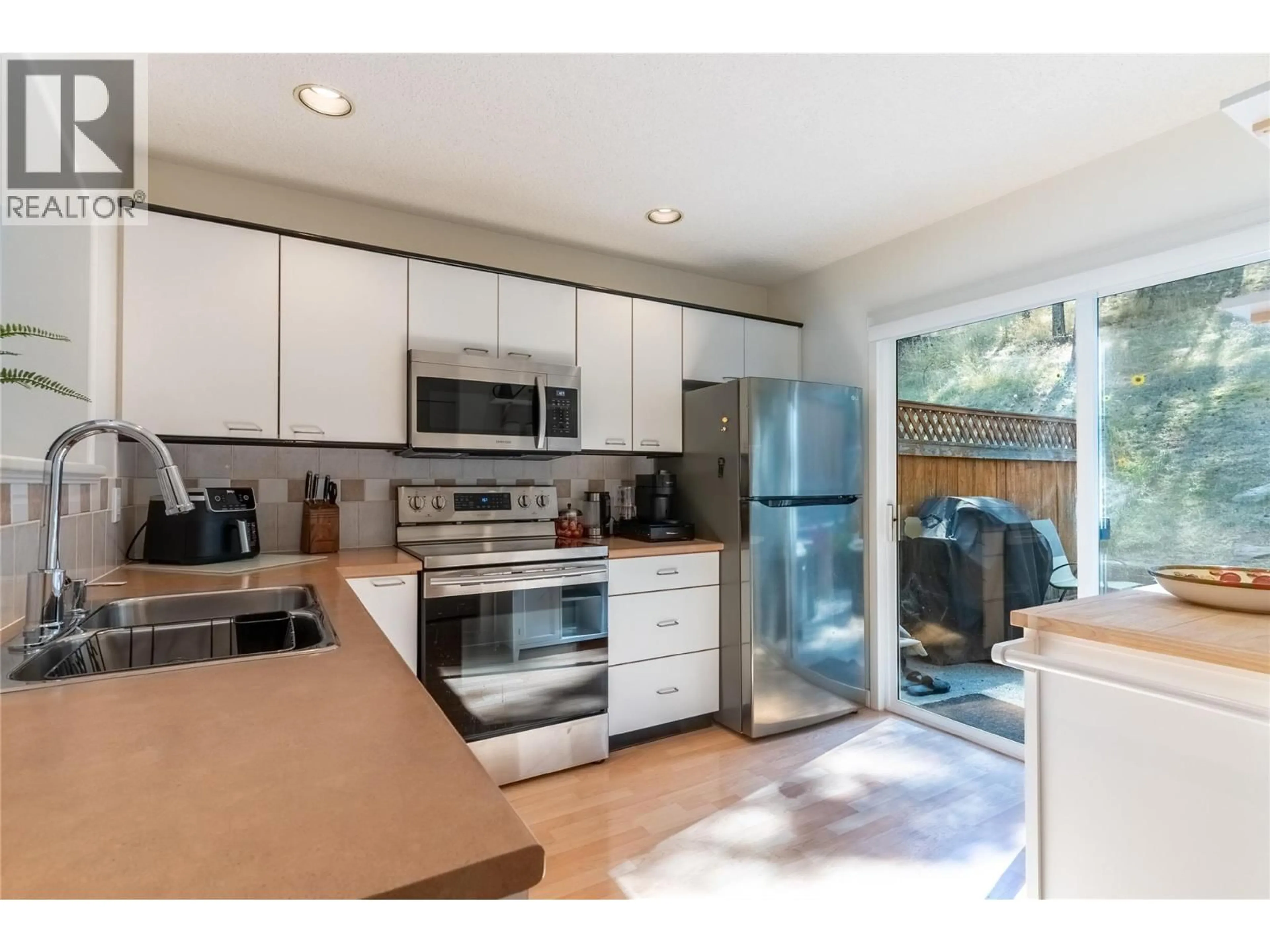 Open concept kitchen, unknown for 18 - 411 ABERDEEN DRIVE, Kamloops British Columbia V1S1X2