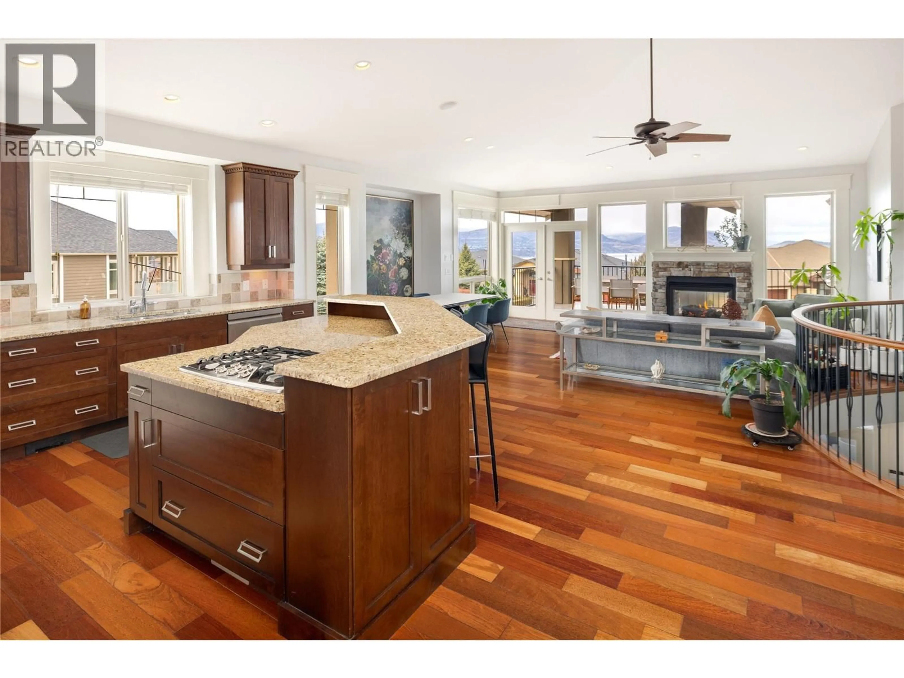 Open concept kitchen, unknown for 667 DEVONIAN AVENUE, Kelowna British Columbia V1W5C2