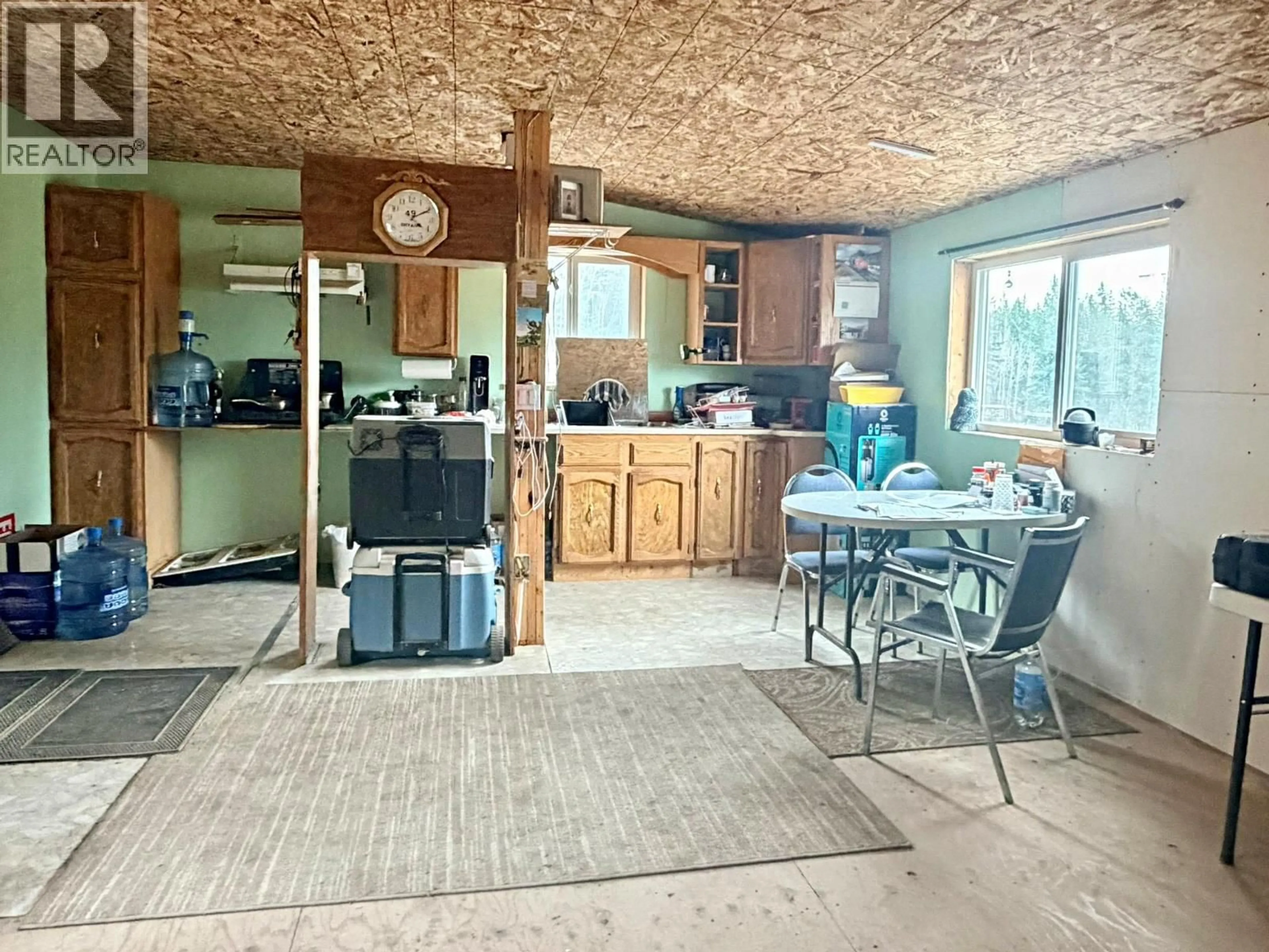 Open concept kitchen, unknown for 5521 BOULDER MOUNTAIN ROAD, Barriere British Columbia V0E1E0