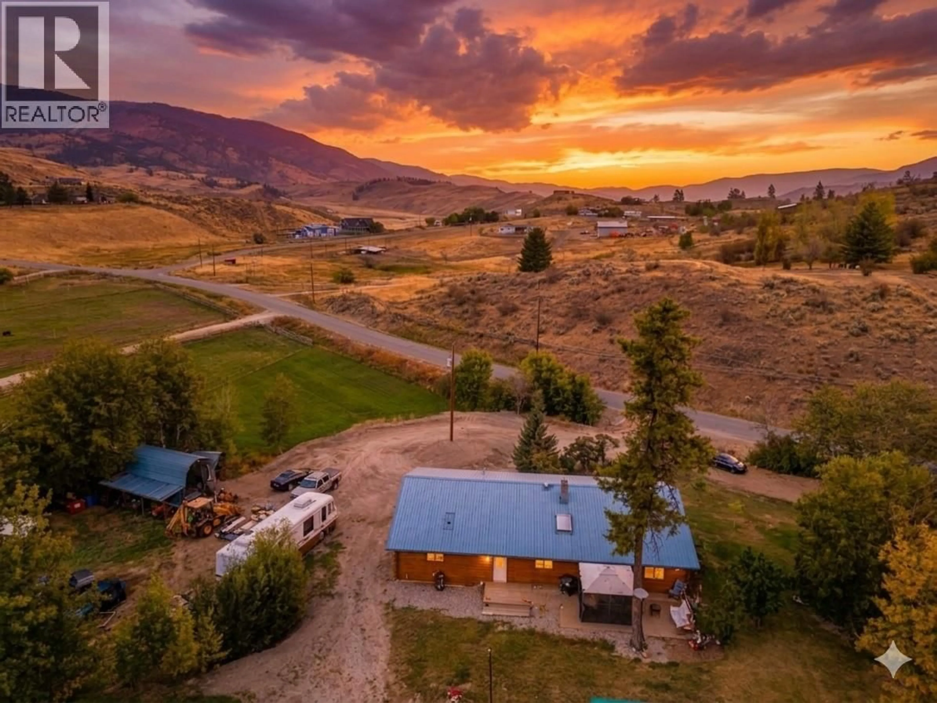 A pic from outside/outdoor area/front of a property/back of a property/a pic from drone, mountain view for 16339 OLD RICHTER PASS ROAD, Osoyoos British Columbia V0H1V5