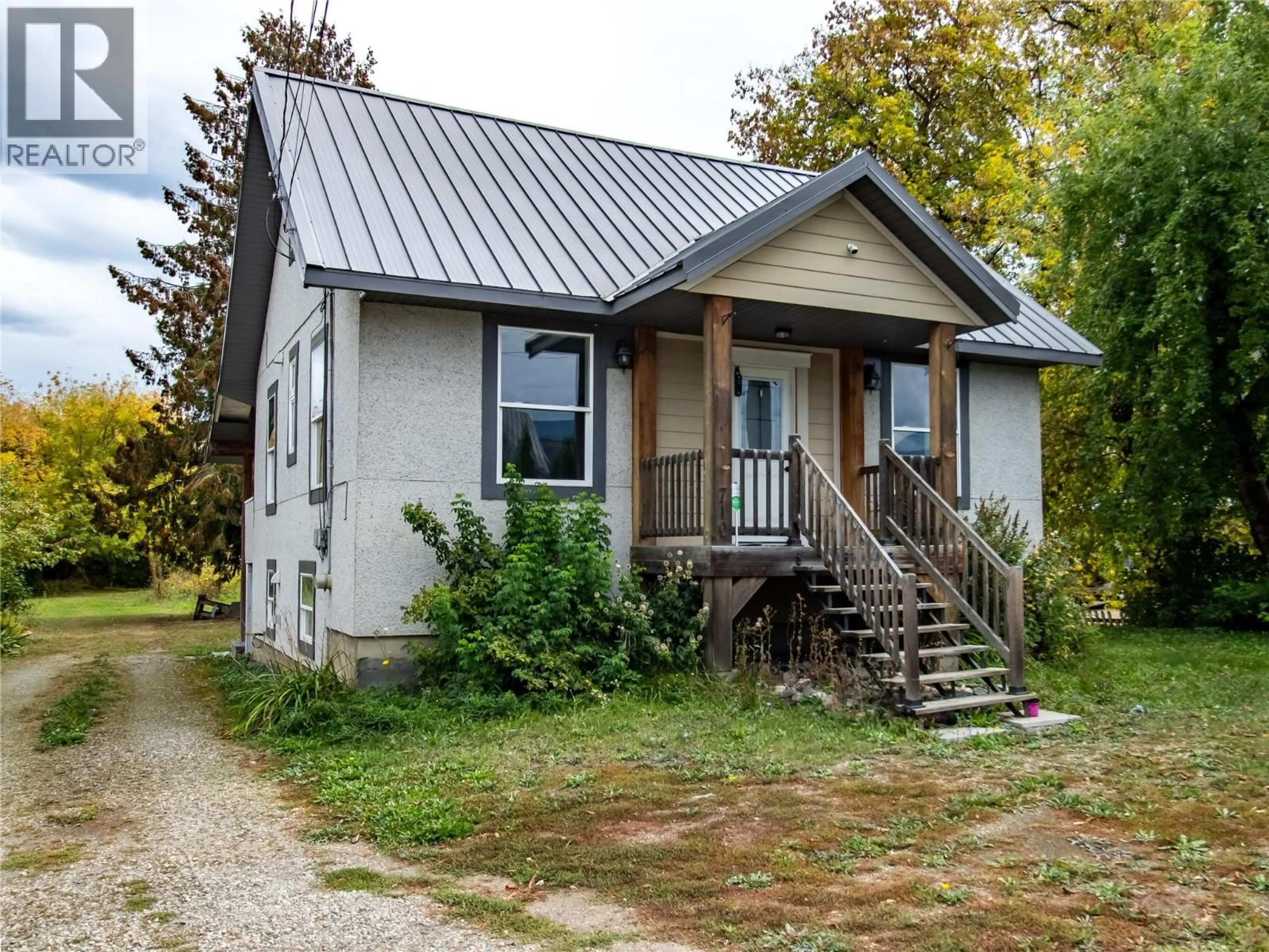 Shed for 710 10 STREET SOUTHWEST, Salmon Arm British Columbia V1E1T2