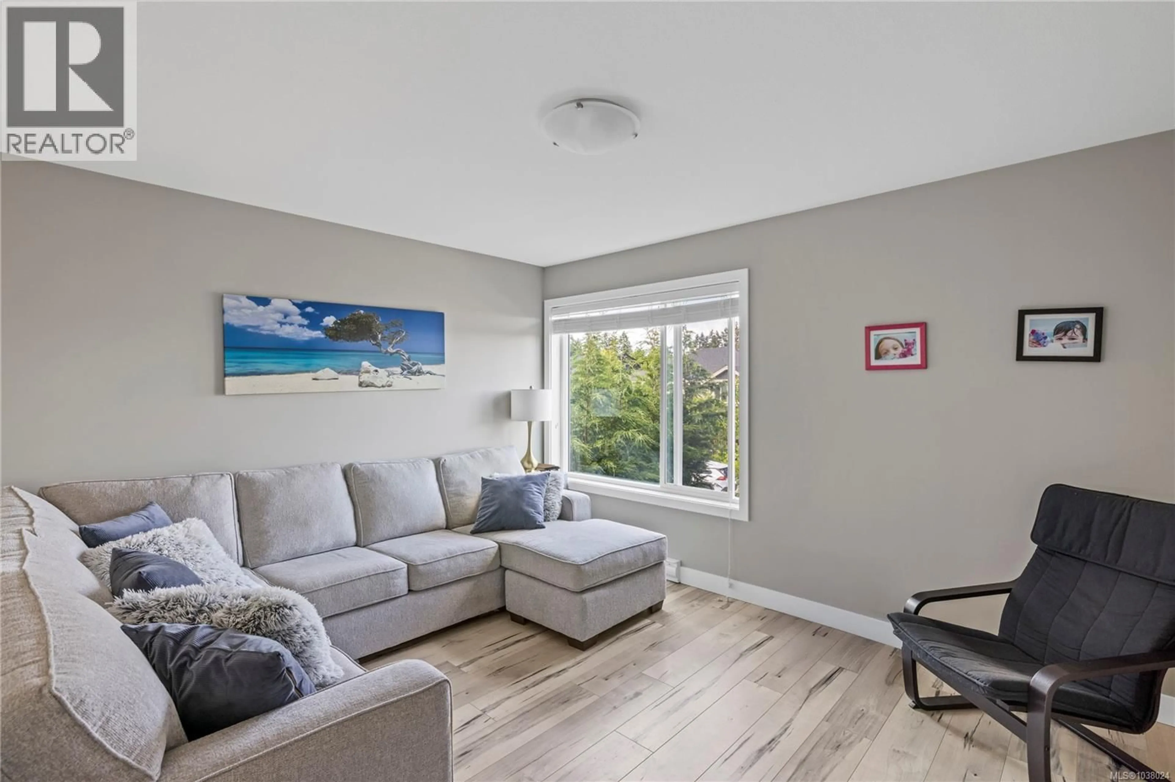 Living room with furniture, unknown for 531 GREWAL PLACE, Nanaimo British Columbia V9R0H8