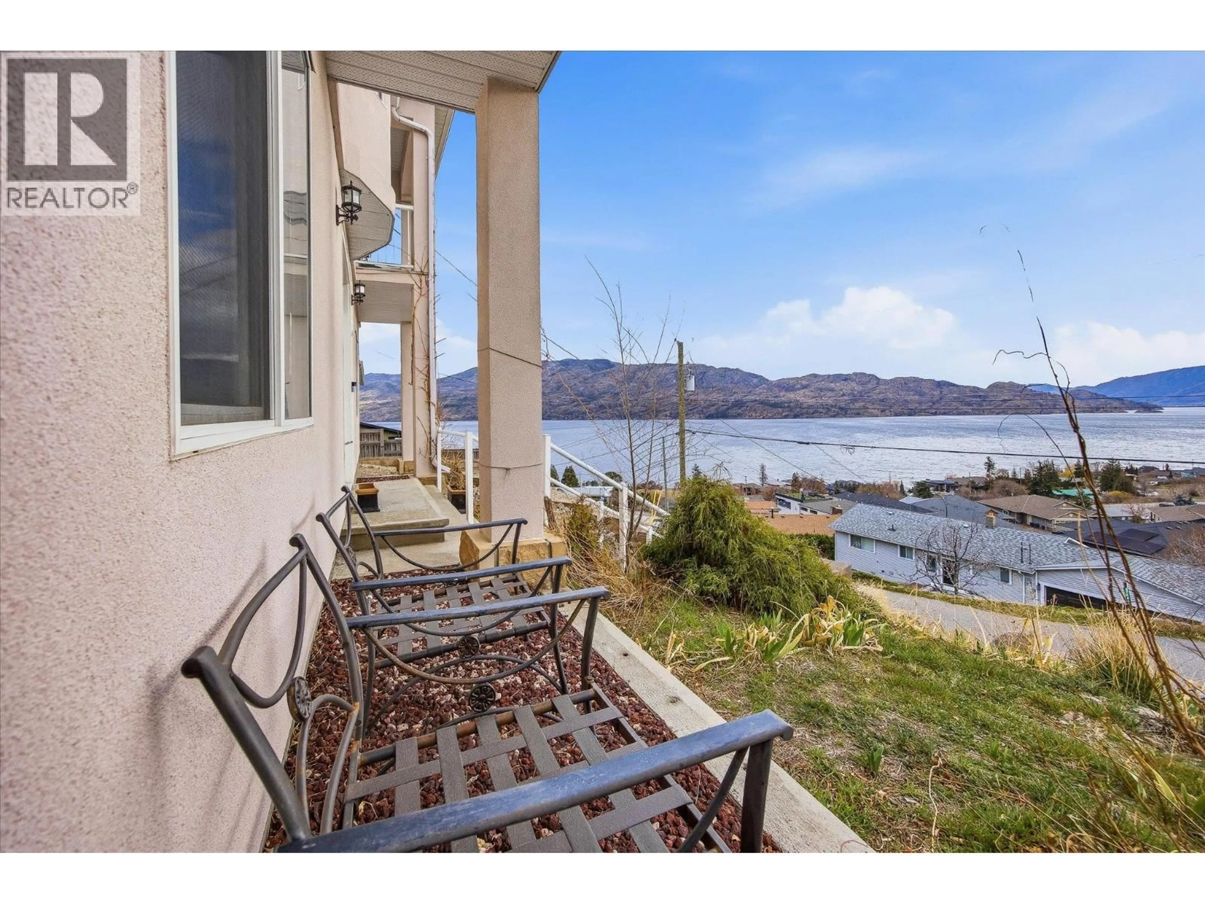 Balcony in the apartment, water/lake/river/ocean view for 3765 LORNELL CRESCENT, Peachland British Columbia V0H1X2